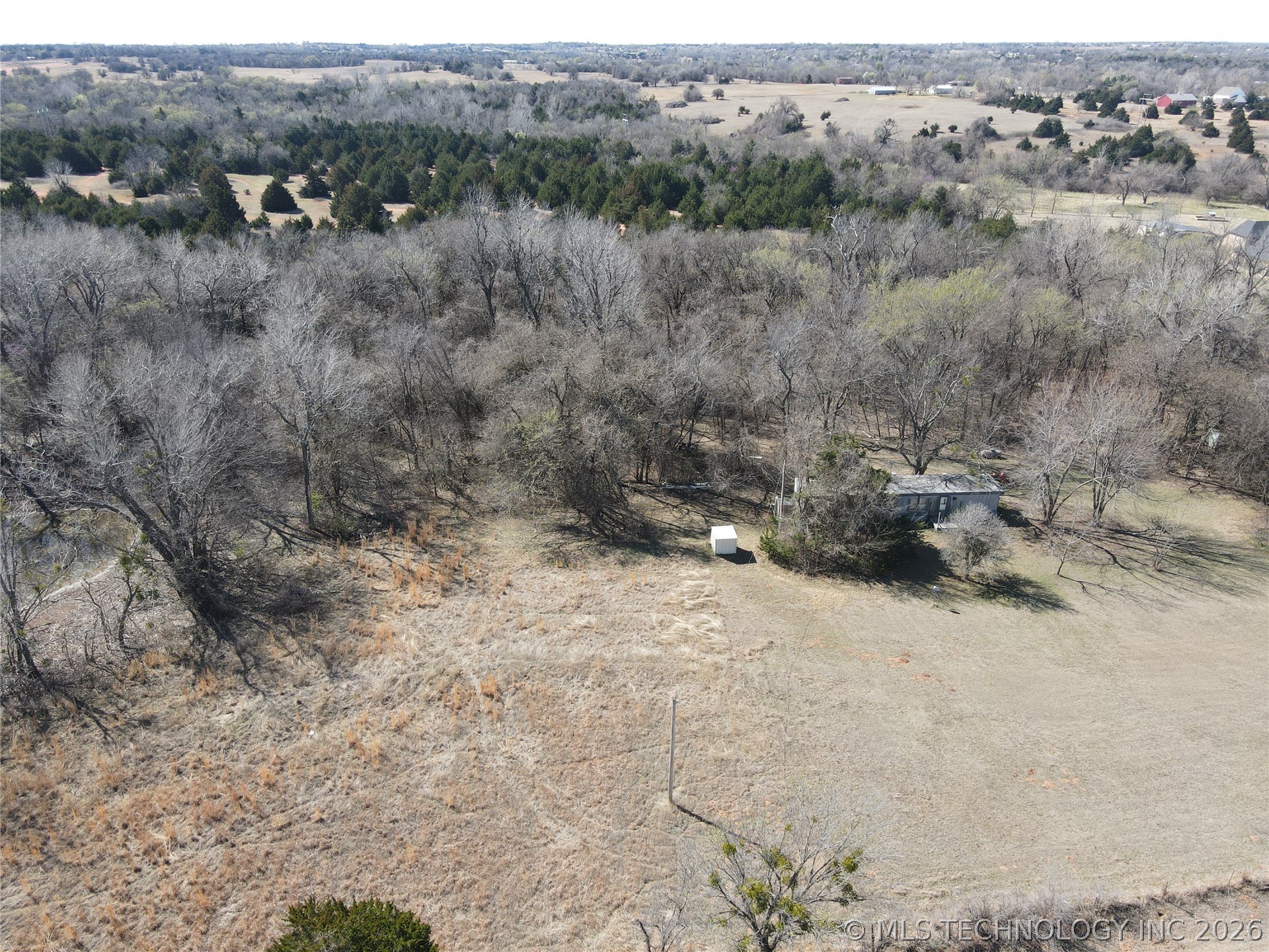2441 E Rock Creek Road Property Photo 1