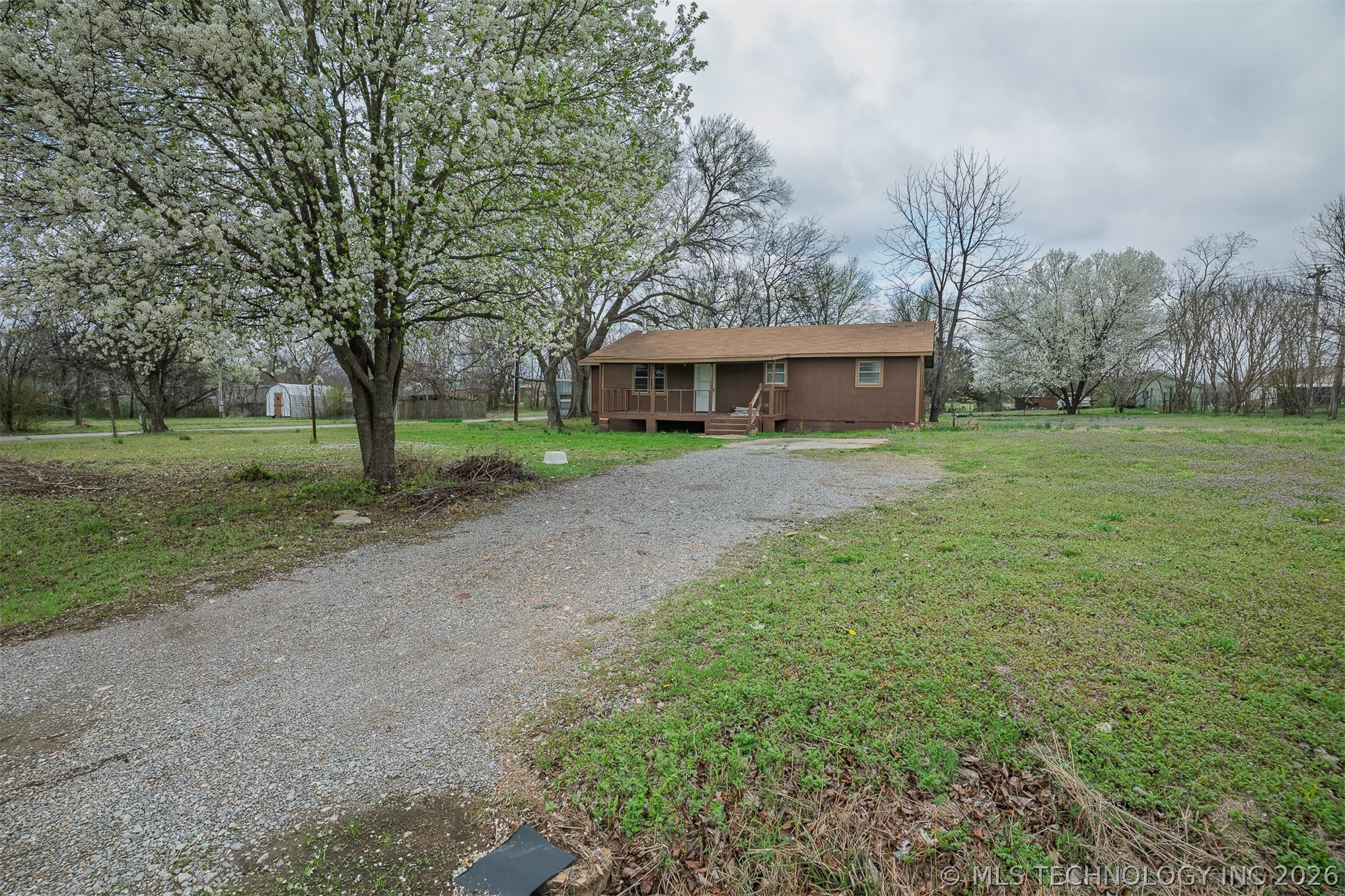511 E 6th Street Property Photo 2