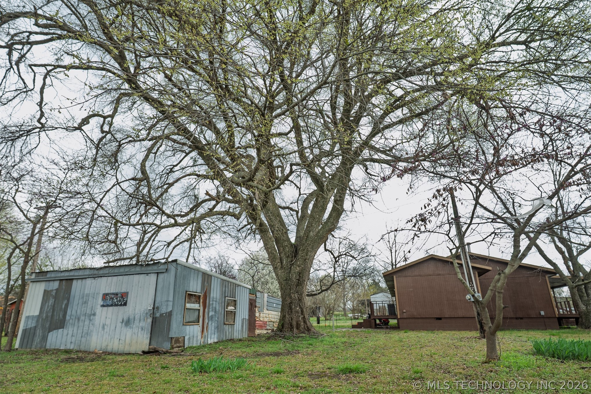 511 E 6th Street Property Photo 4