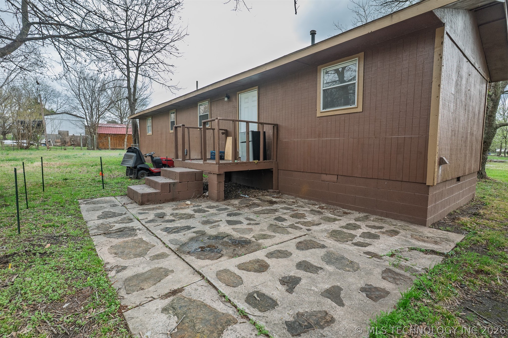 511 E 6th Street Property Photo 5