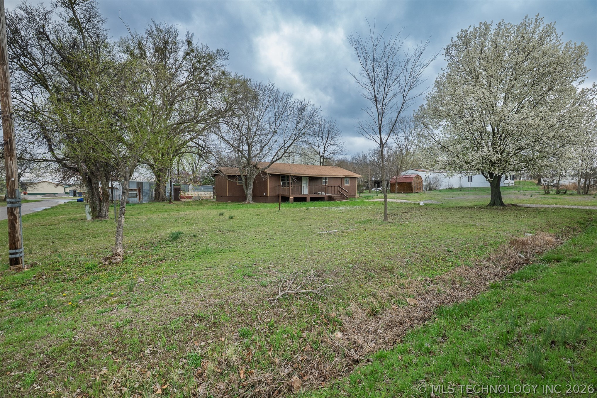 511 E 6th Street Property Photo 6