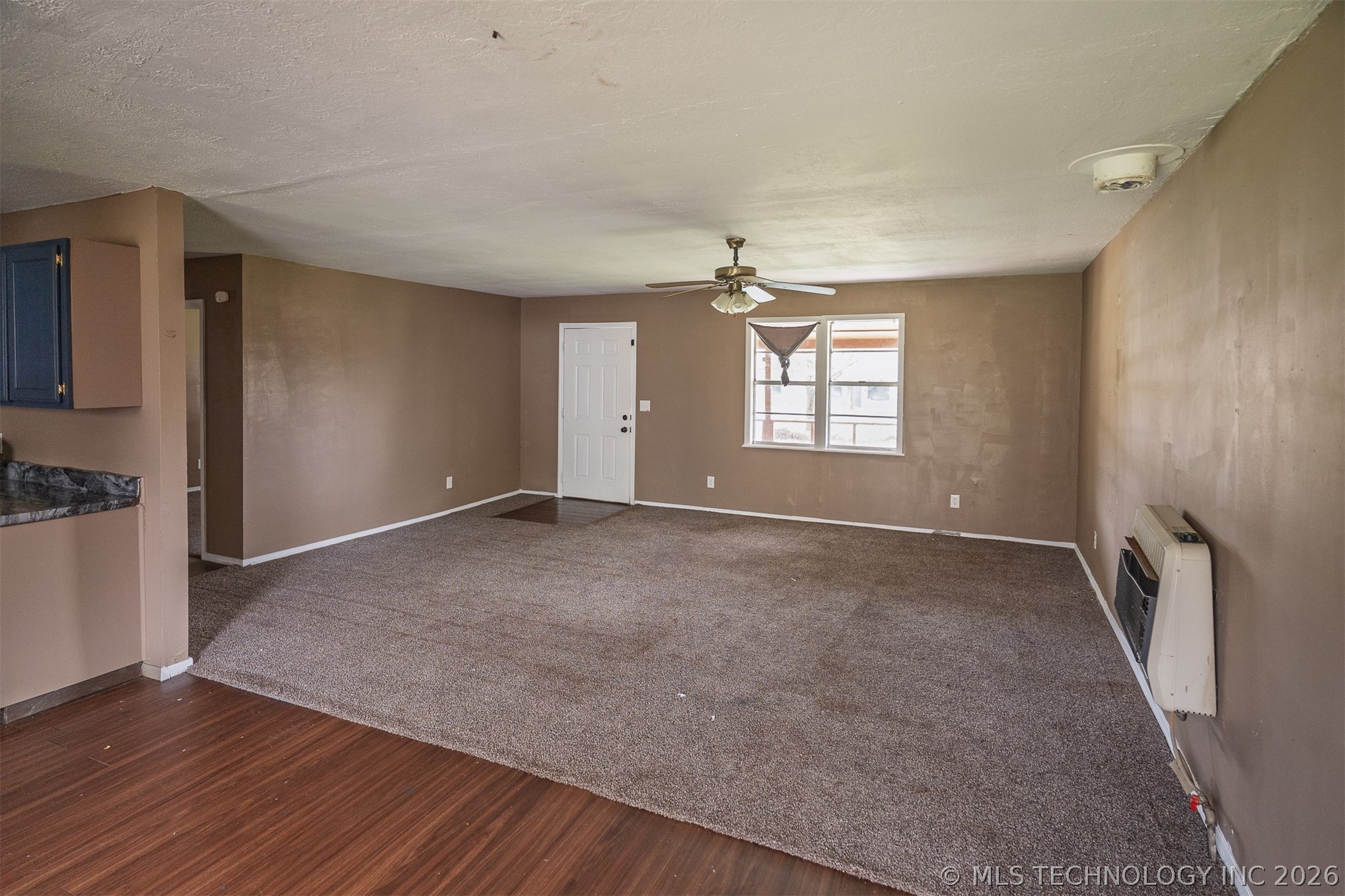 511 E 6th Street Property Photo 15