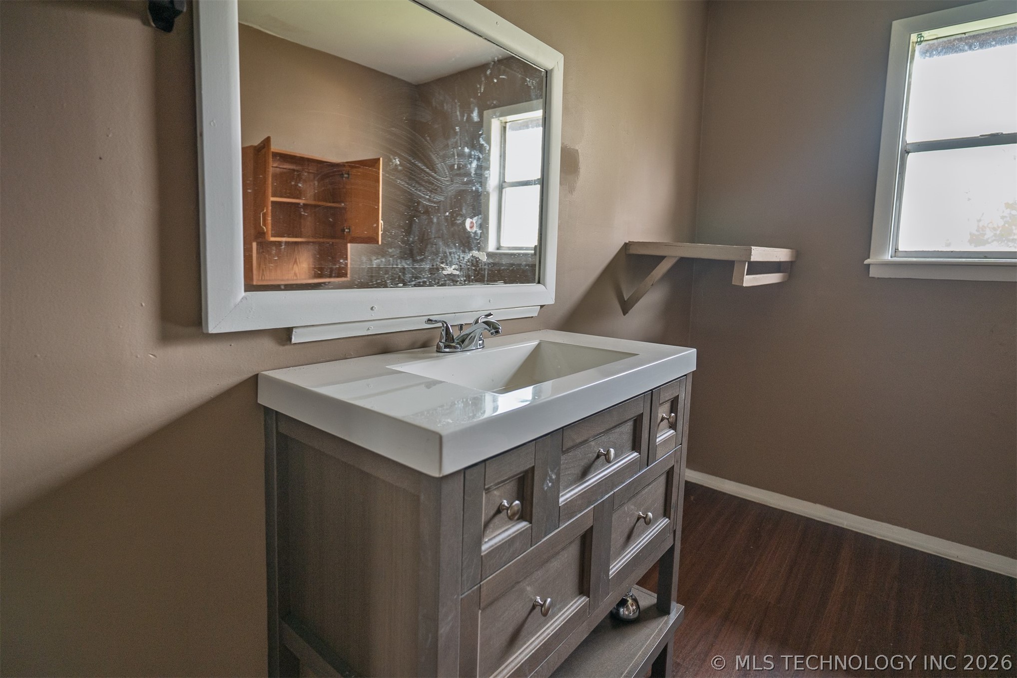 511 E 6th Street Property Photo 20