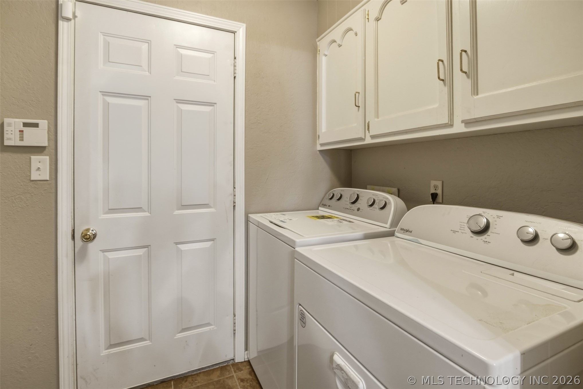 543 Meadowood Drive Property Photo 24