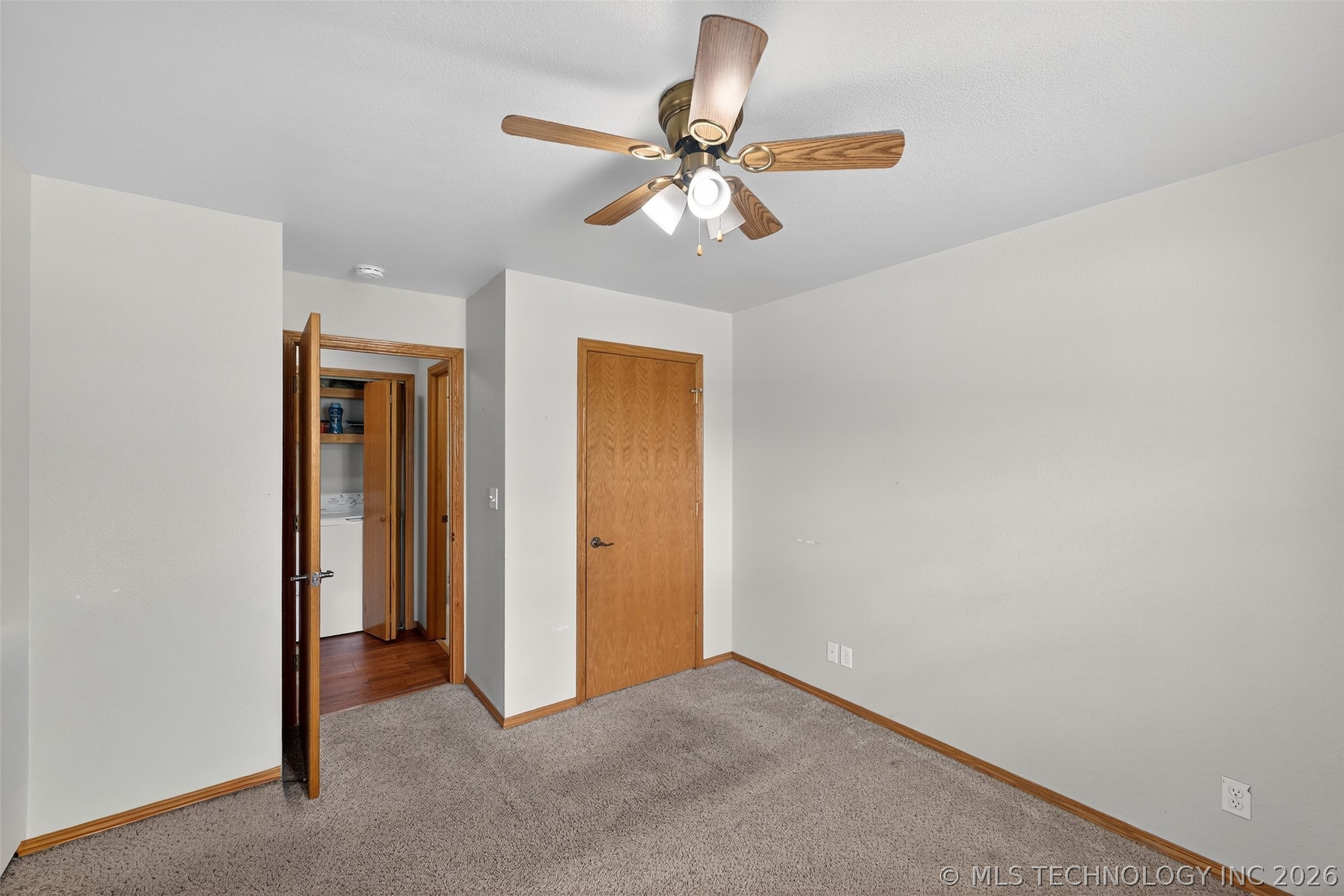 827 N Thompson Street Property Photo 15