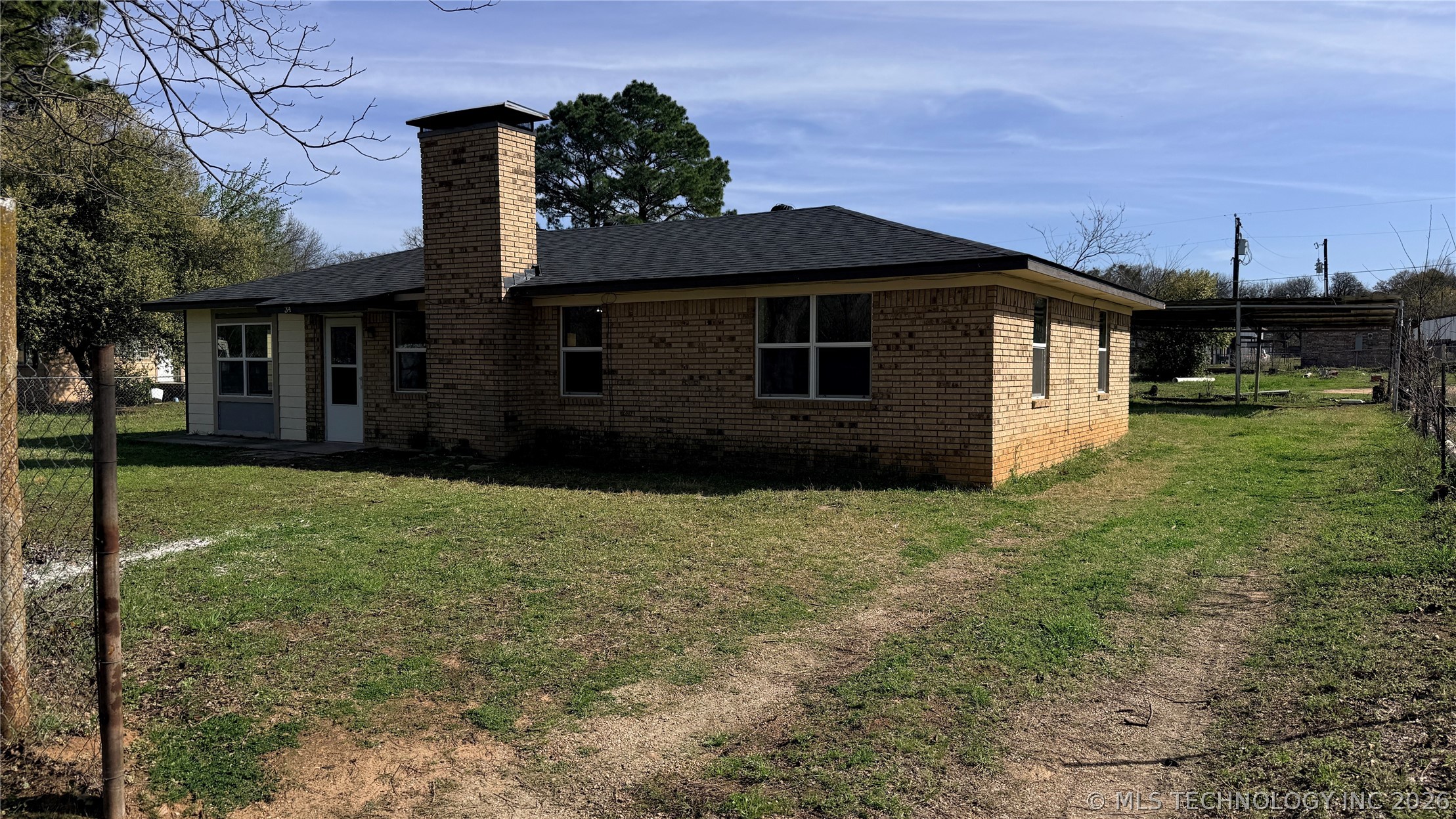 34 1st Property Photo 1