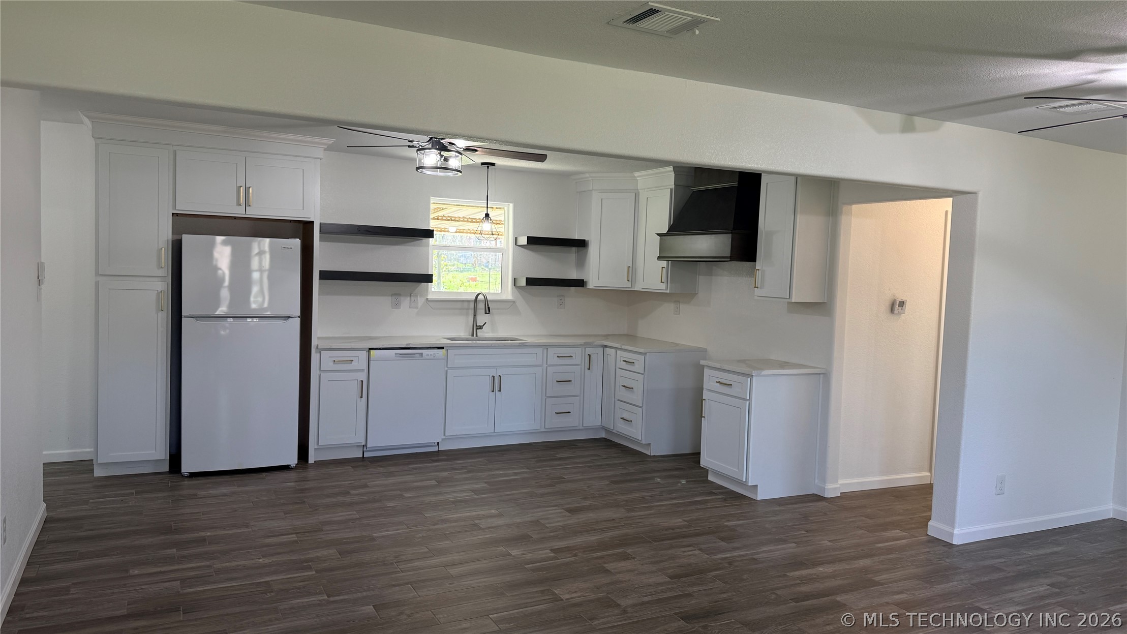 34 1st Property Photo 2