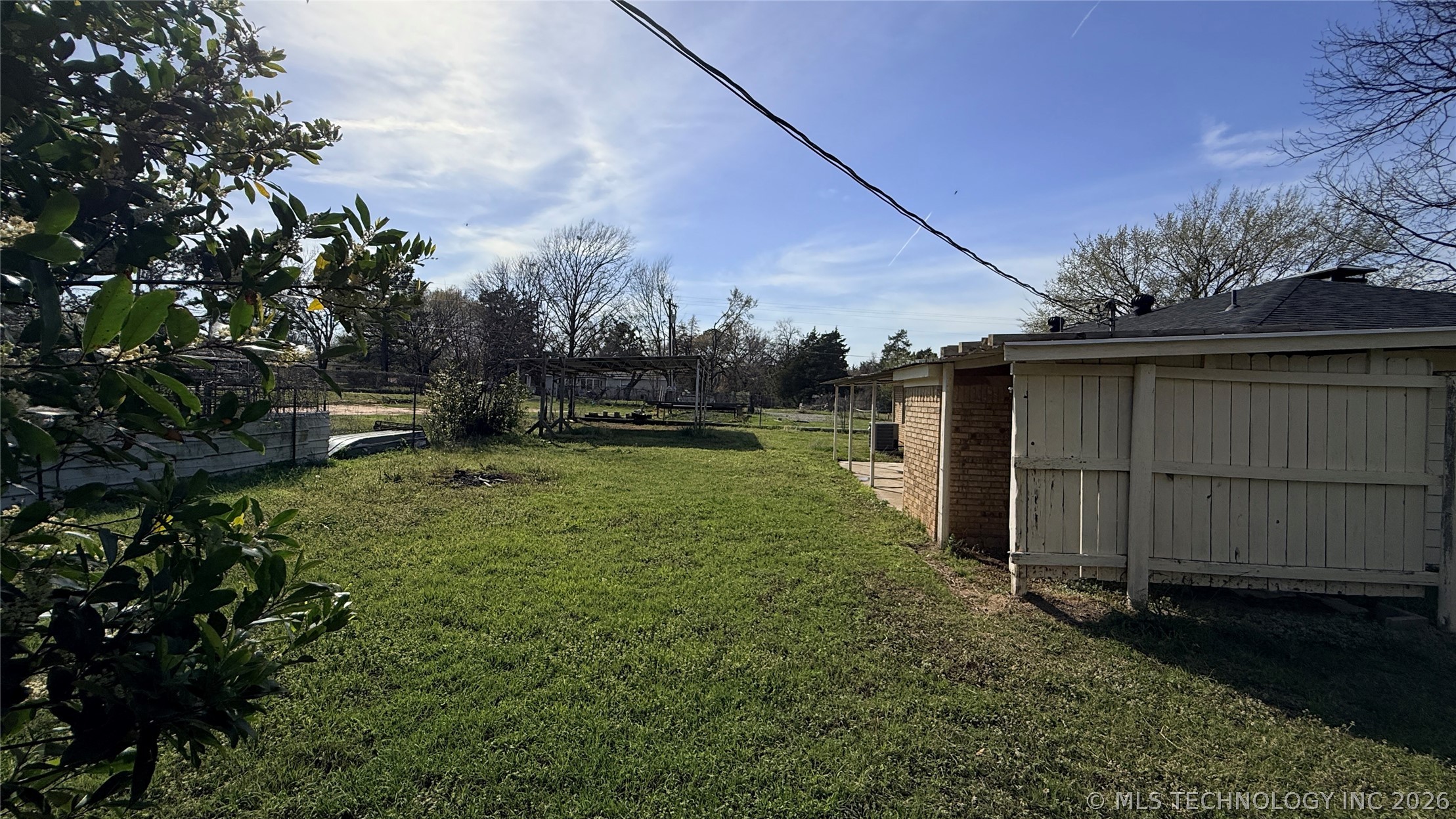 34 1st Property Photo 17