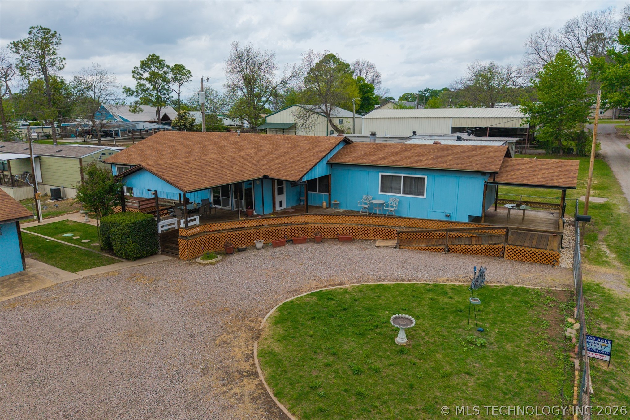3923 E-z Street Property Photo 1