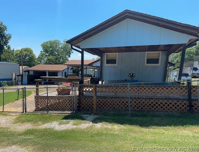 3923 E-z Street Property Photo 5