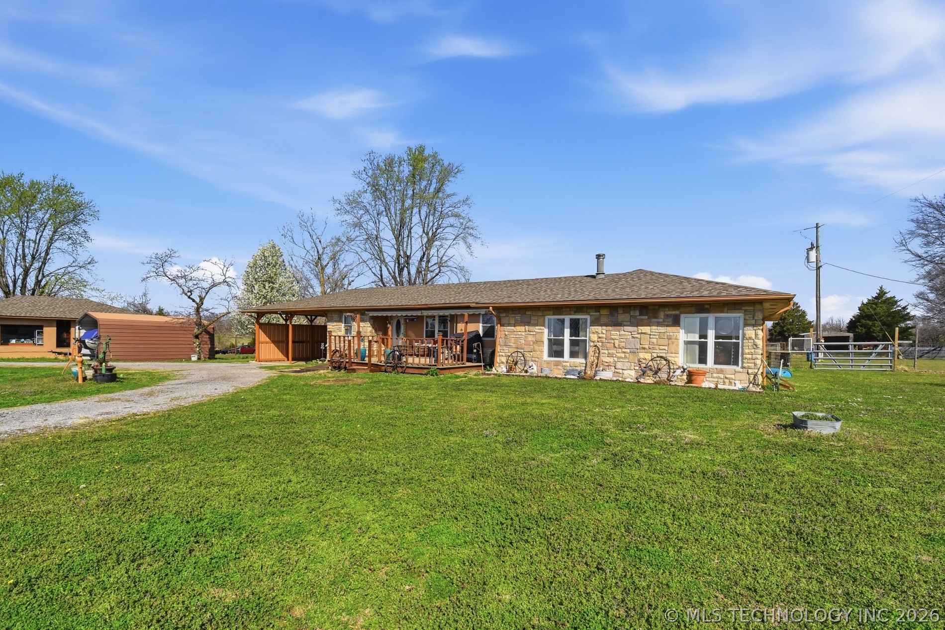 3431 E 360 Road Property Photo 1