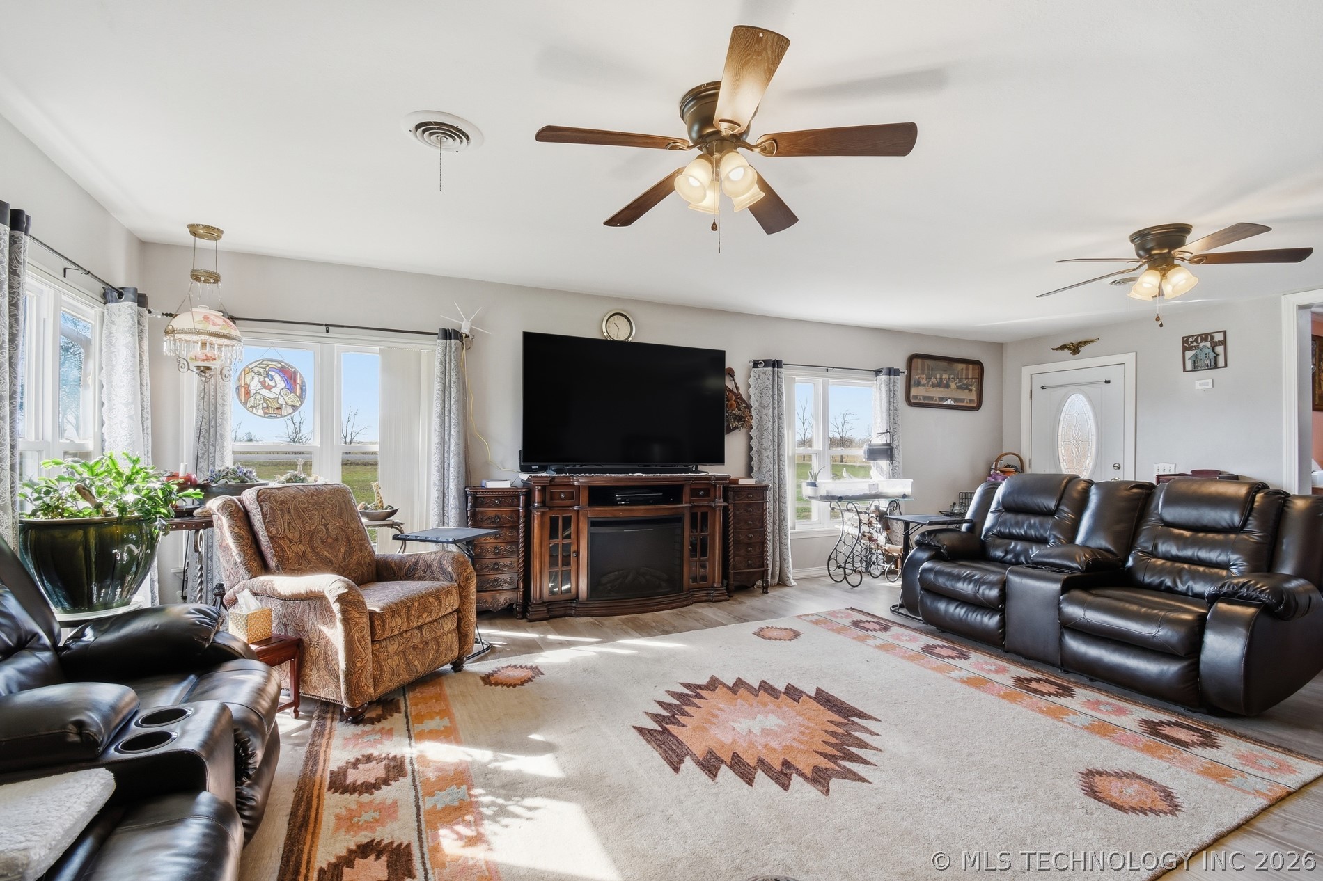 3431 E 360 Road Property Photo 4