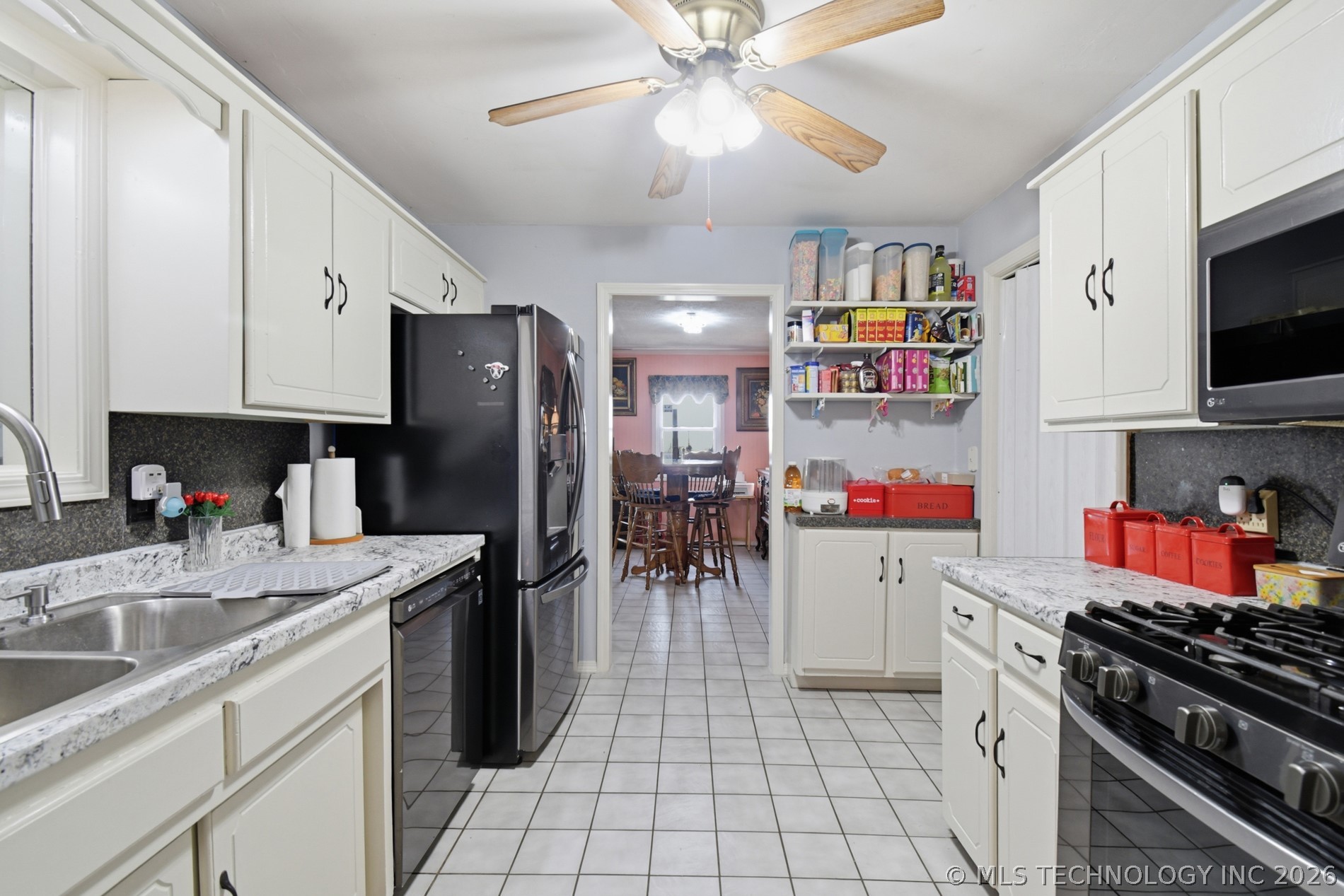 3431 E 360 Road Property Photo 8