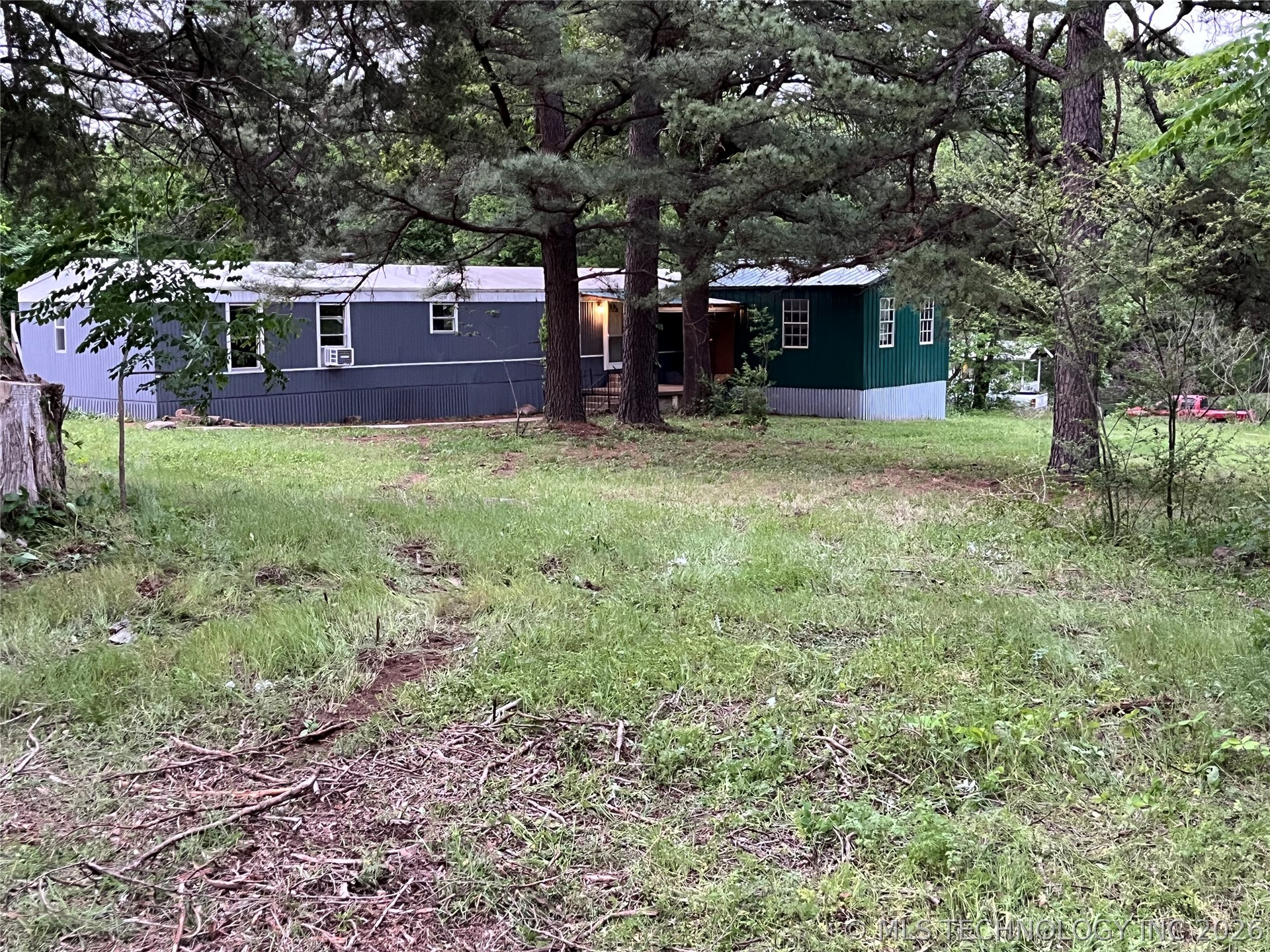 403993 E 1090 Road Property Photo 1