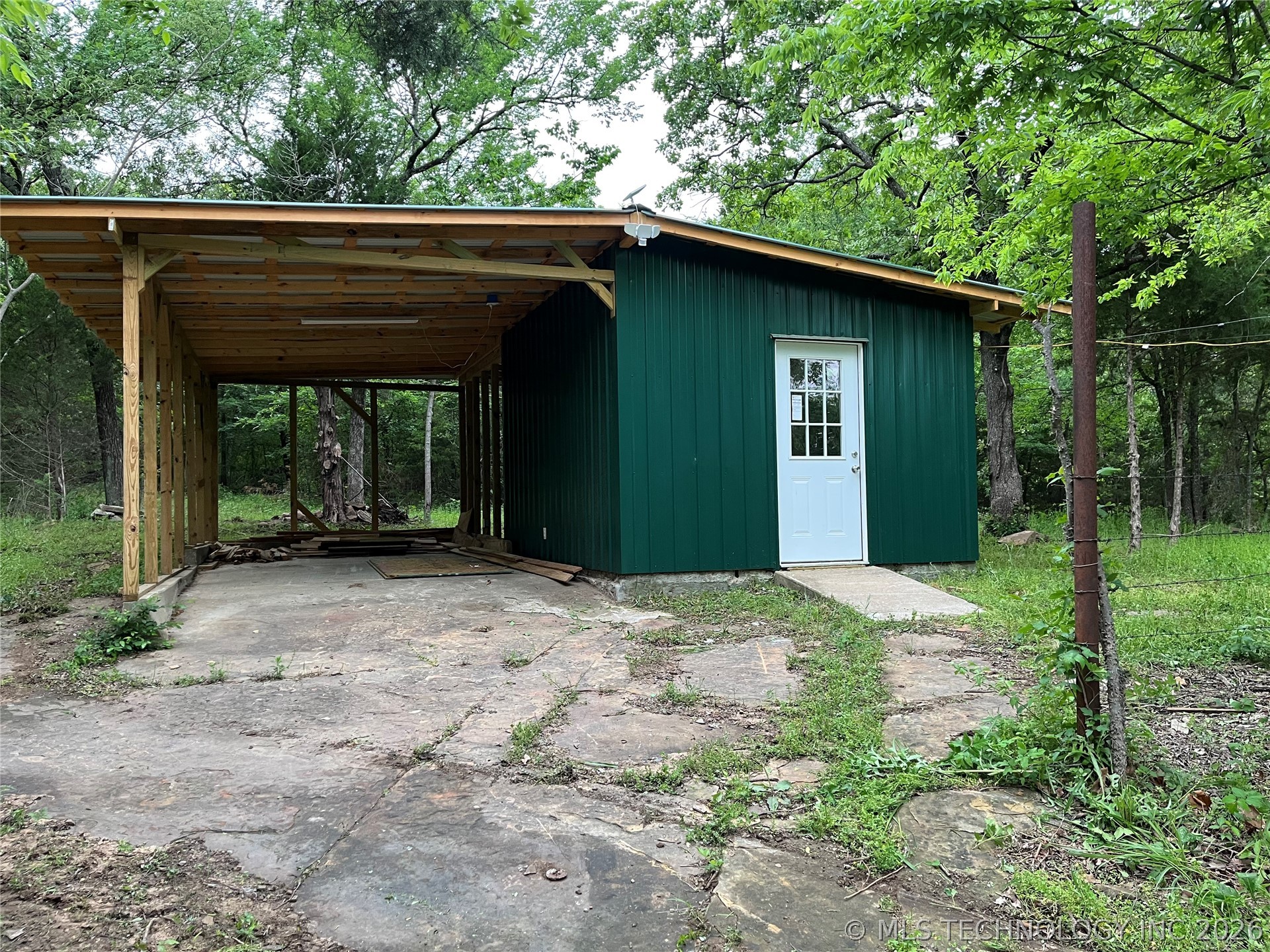 403993 E 1090 Road Property Photo 6