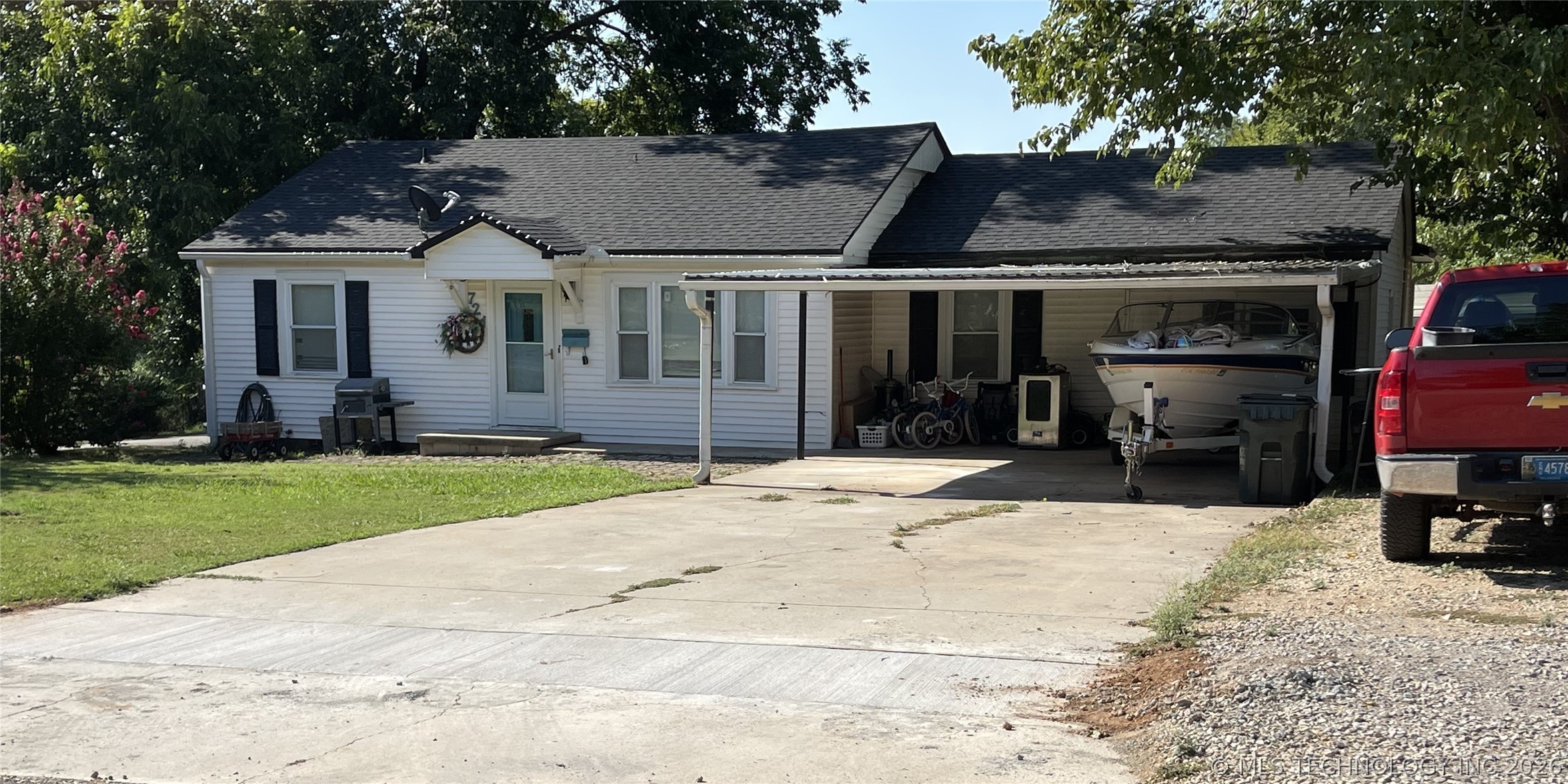 721 E Wynnewood Property Photo 1