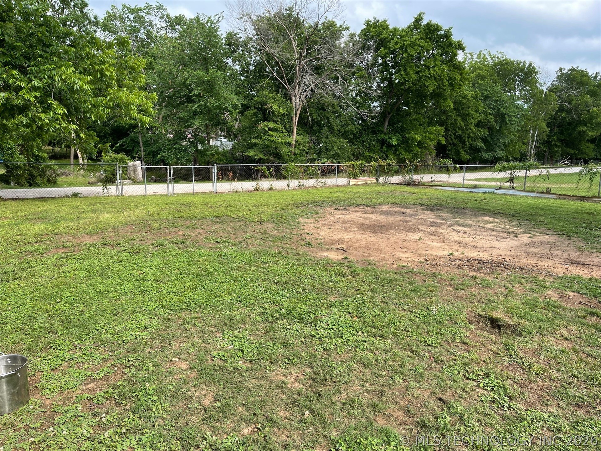 721 E Wynnewood Property Photo 17