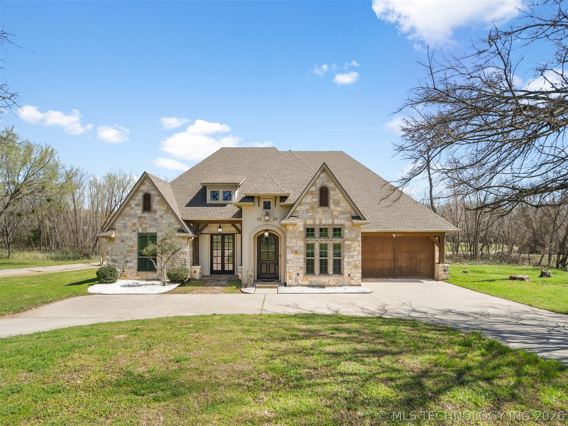 22533 Front Nine Property Photo 1