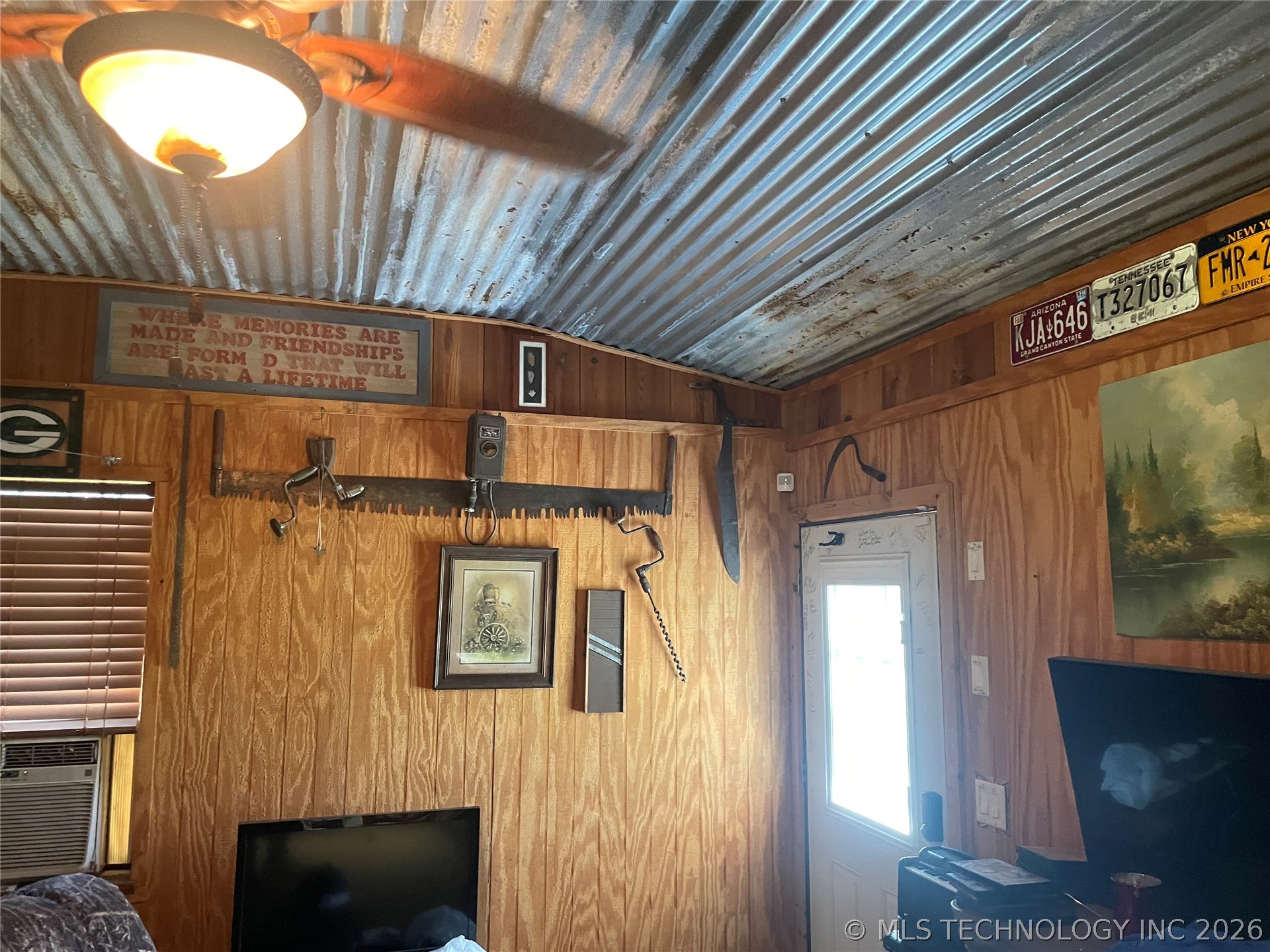 109 Maple Lane Property Photo 6