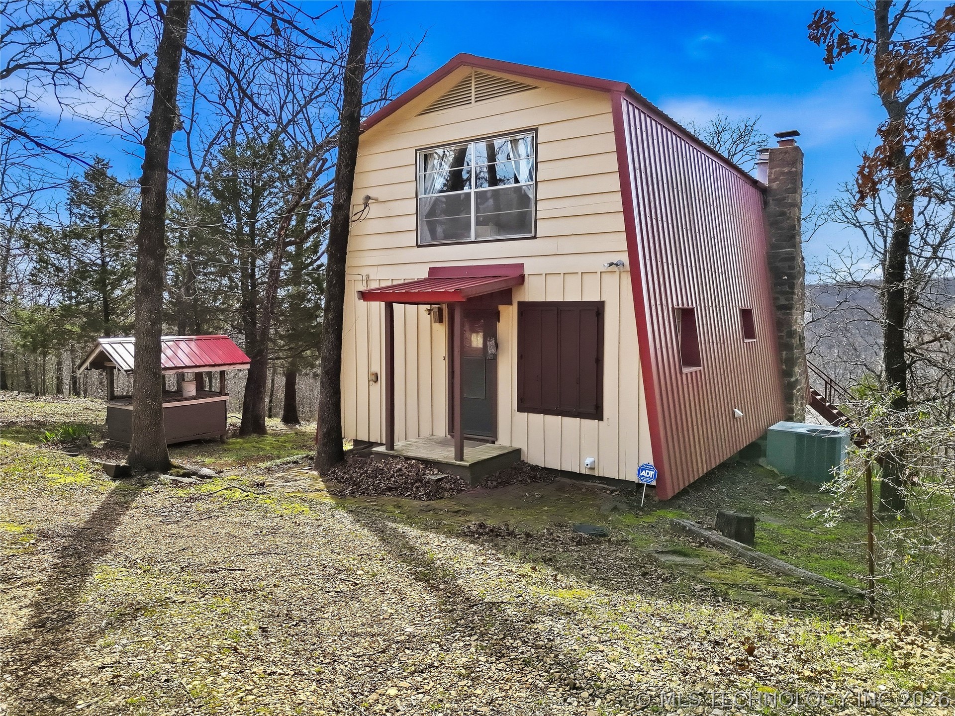 95398 S 4556 Property Photo 4