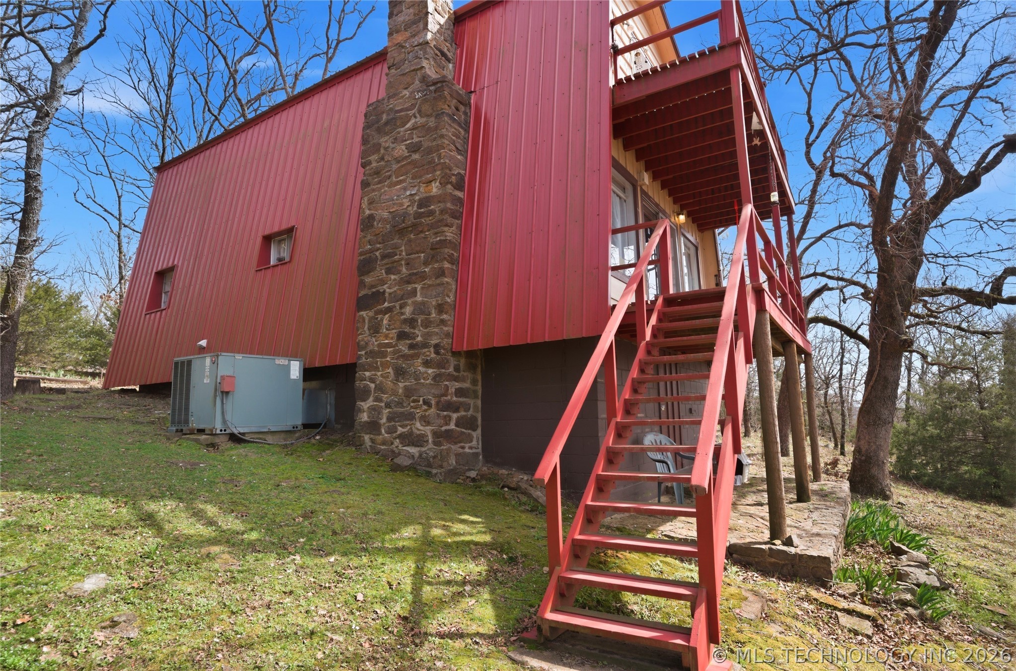 95398 S 4556 Property Photo 6
