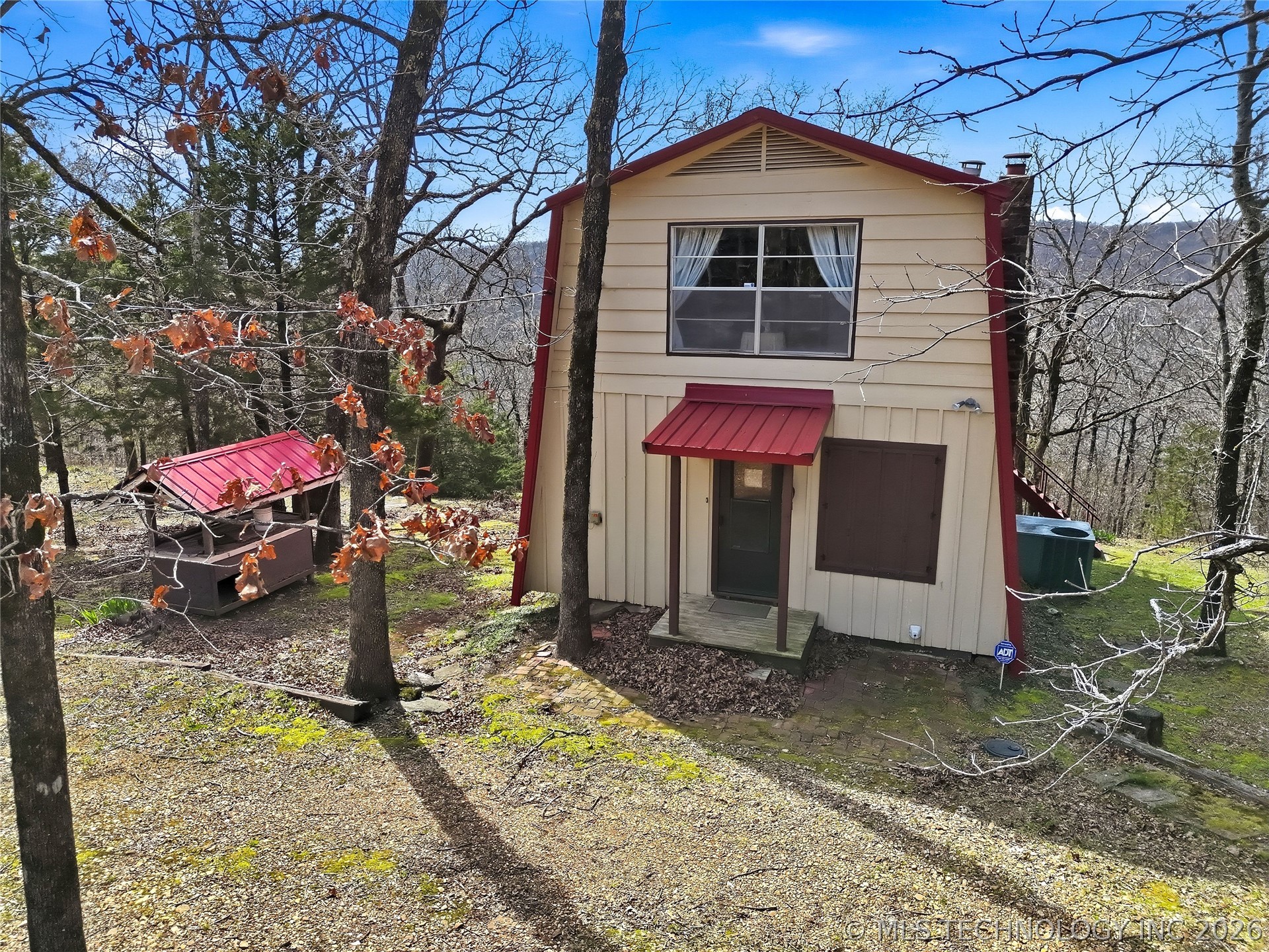 95398 S 4556 Property Photo 8