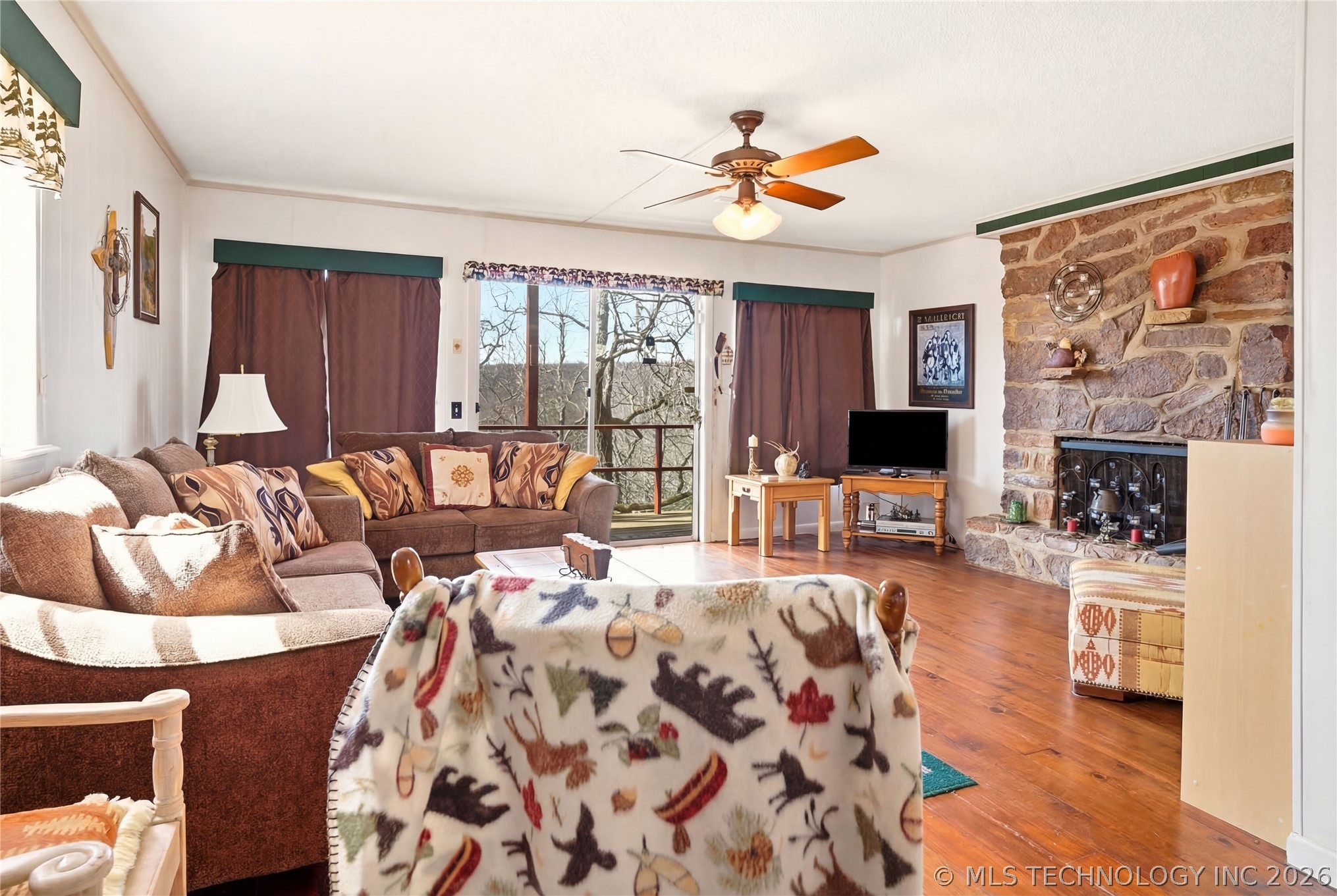 95398 S 4556 Property Photo 10