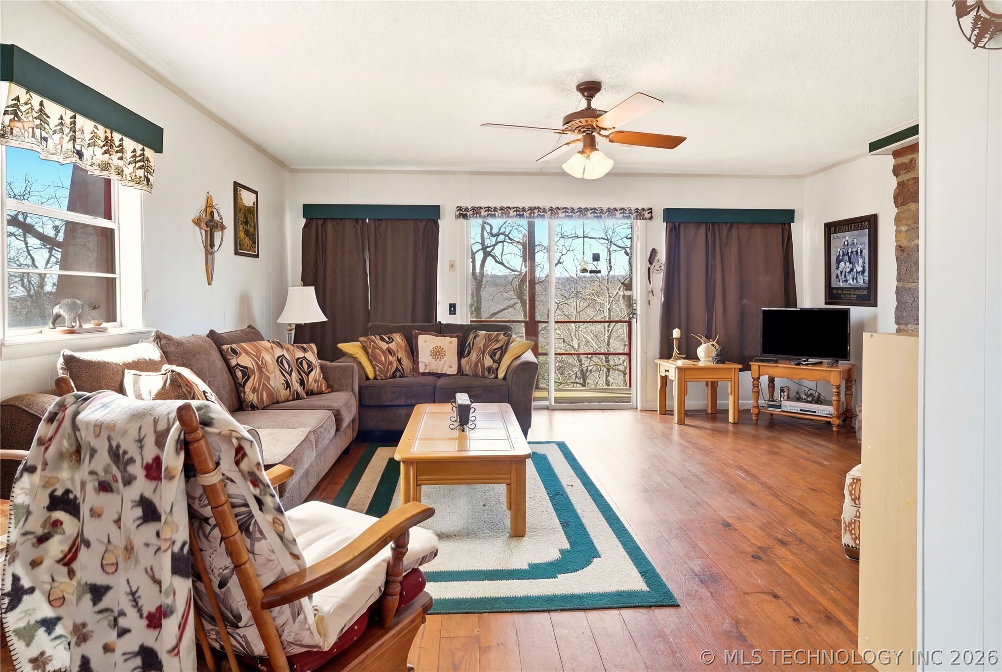 95398 S 4556 Property Photo 11