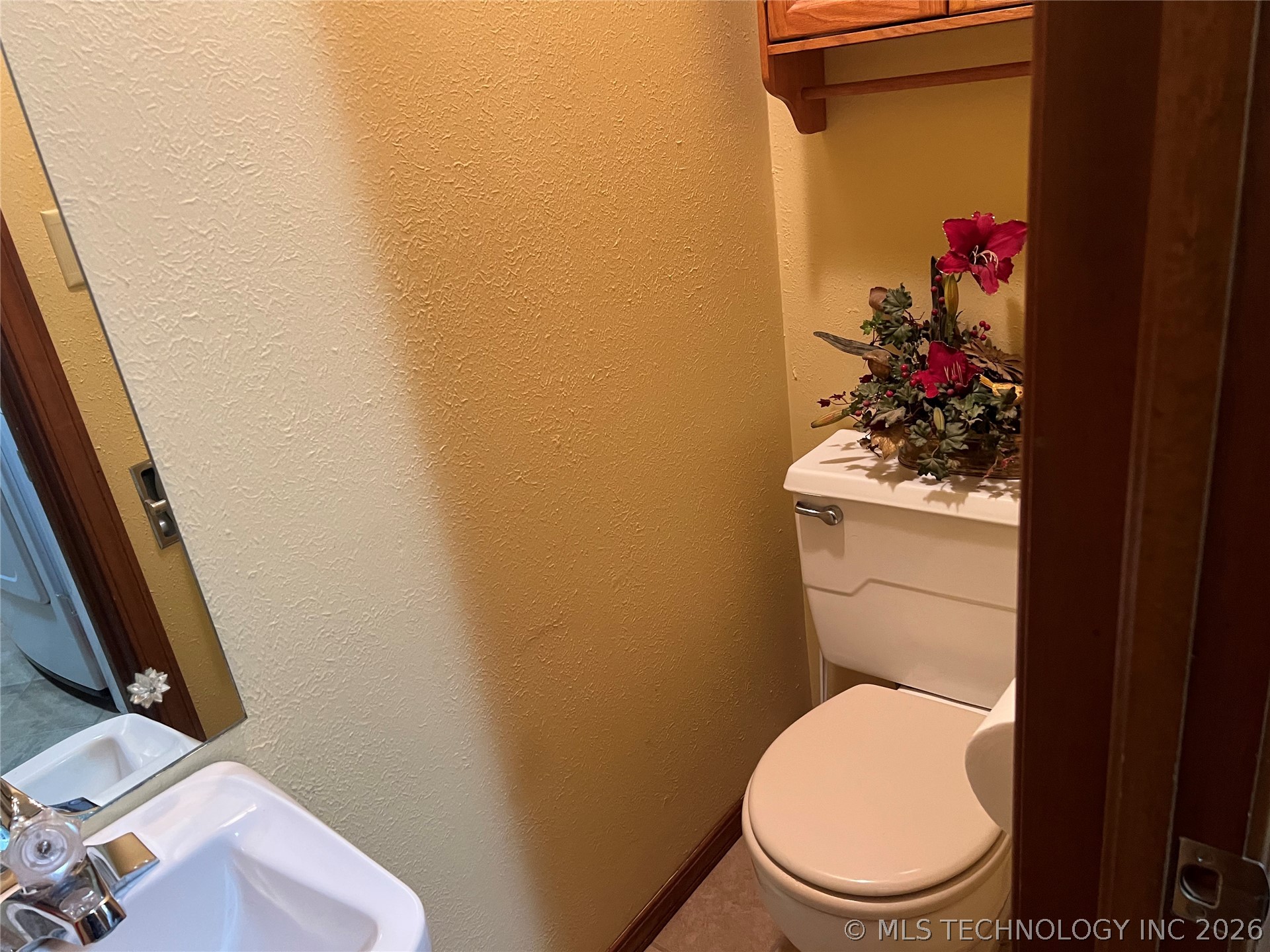 2711 Kingston Street N Property Photo 12