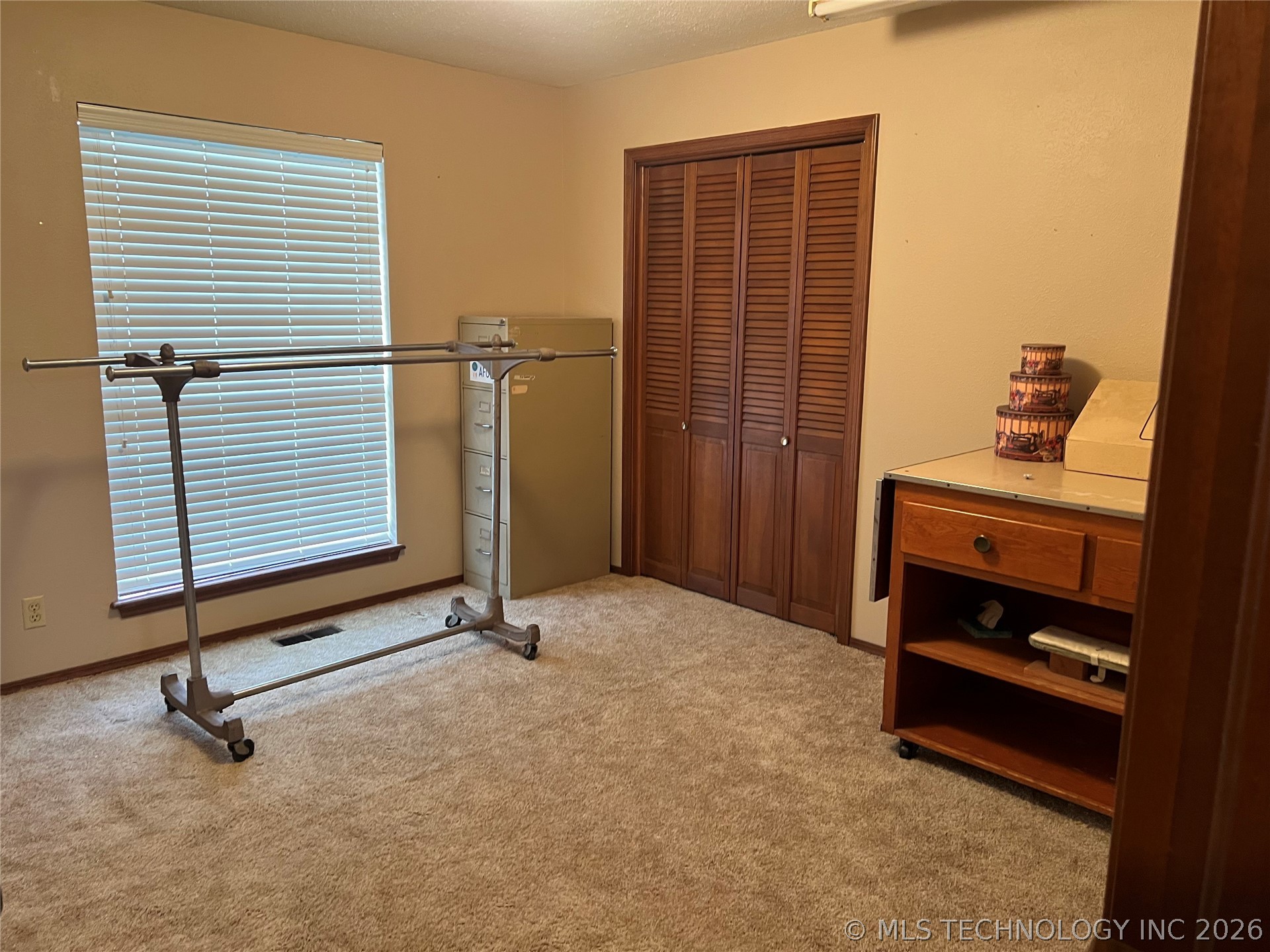 2711 Kingston Street N Property Photo 21