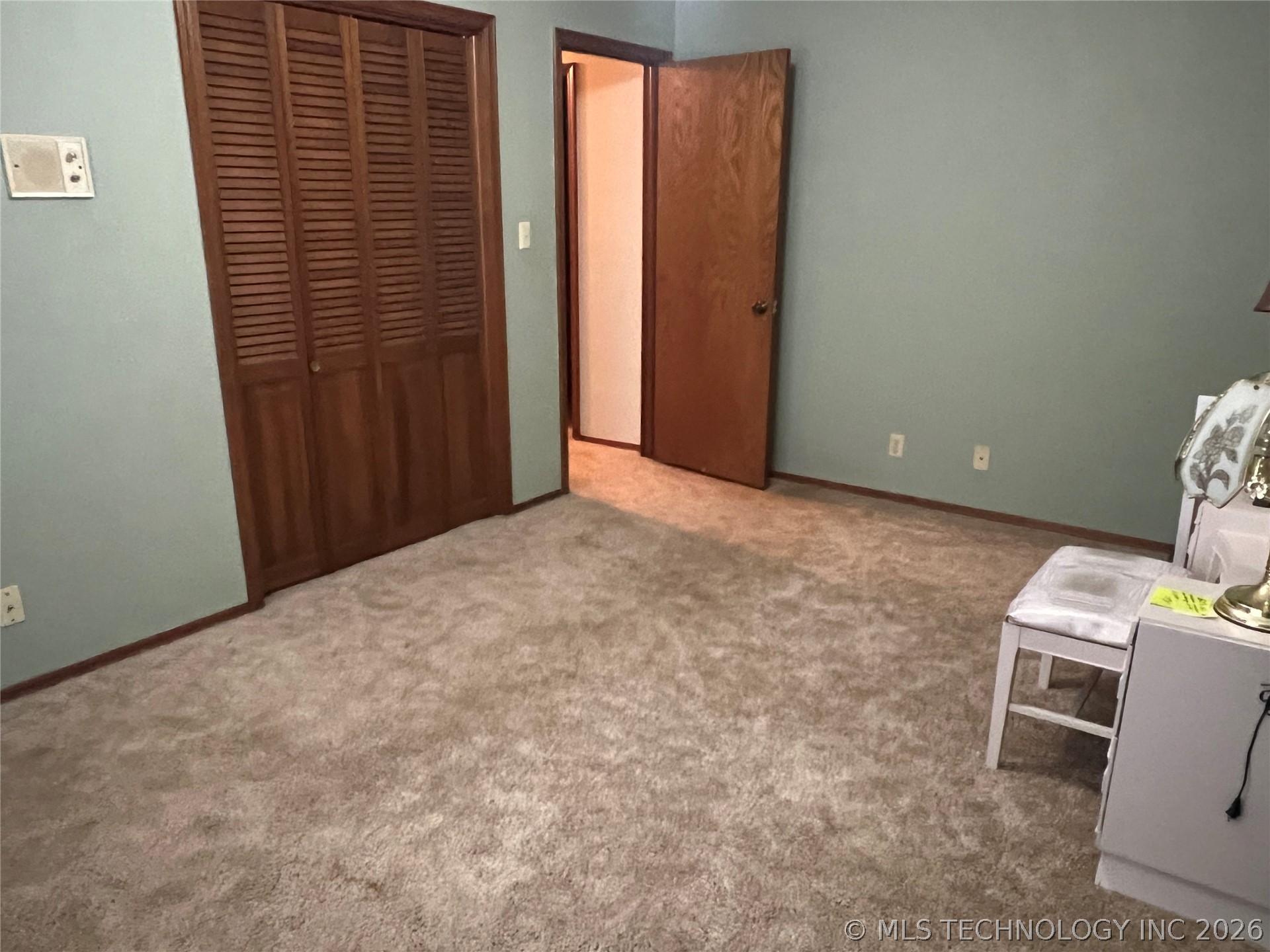 2711 Kingston Street N Property Photo 23
