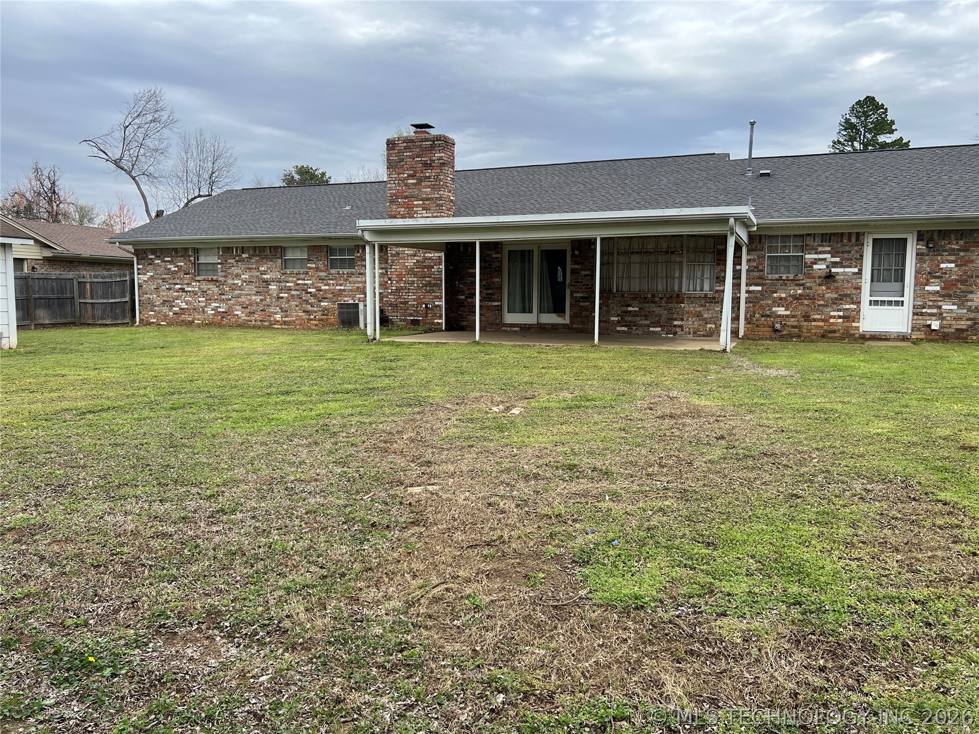 2711 Kingston Street N Property Photo 24