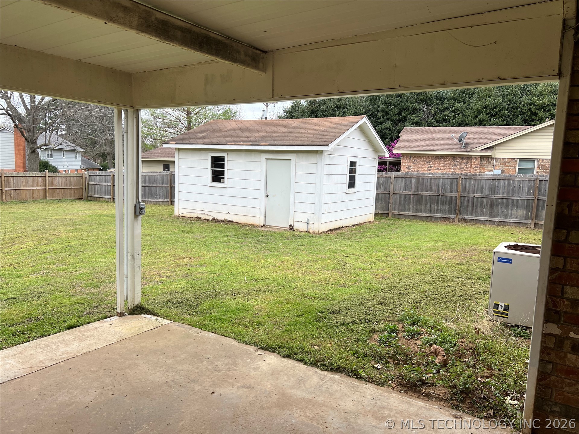 2711 Kingston Street N Property Photo 25