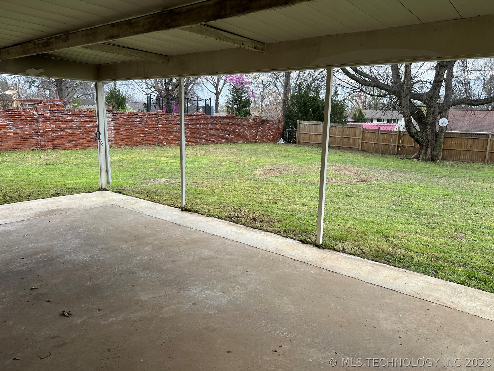 2711 Kingston Street N Property Photo 26