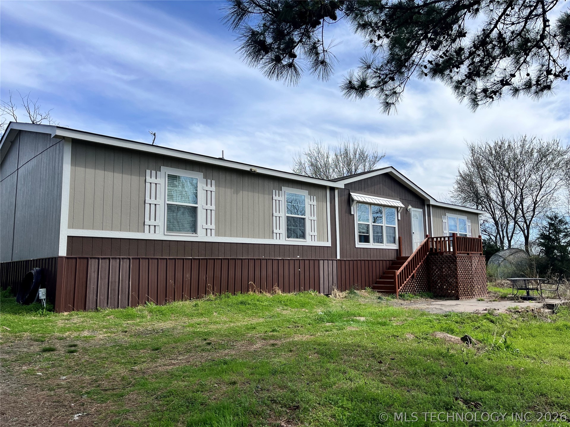 30292 S Highway 2 C Property Photo 1