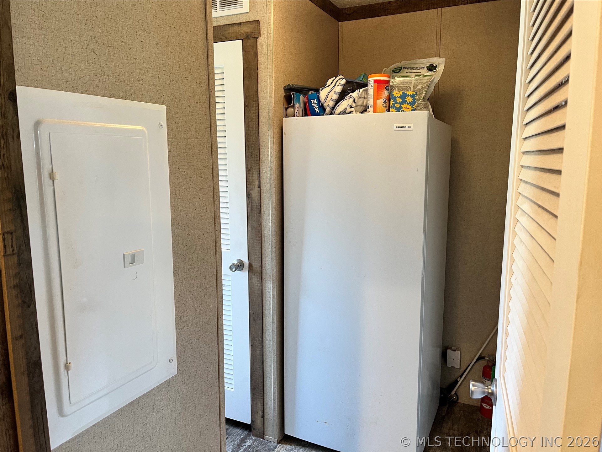 30292 S Highway 2 C Property Photo 15