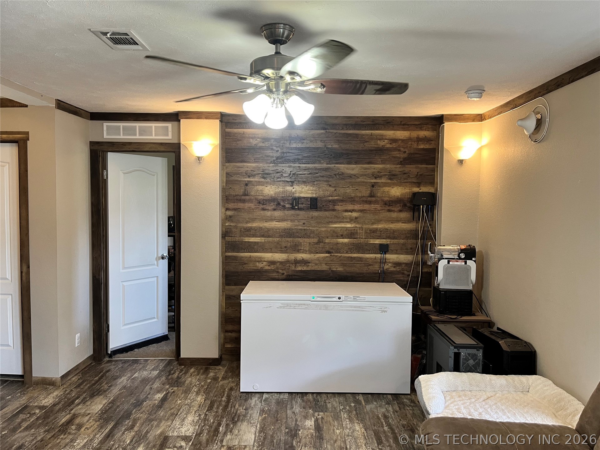 30292 S Highway 2 C Property Photo 19