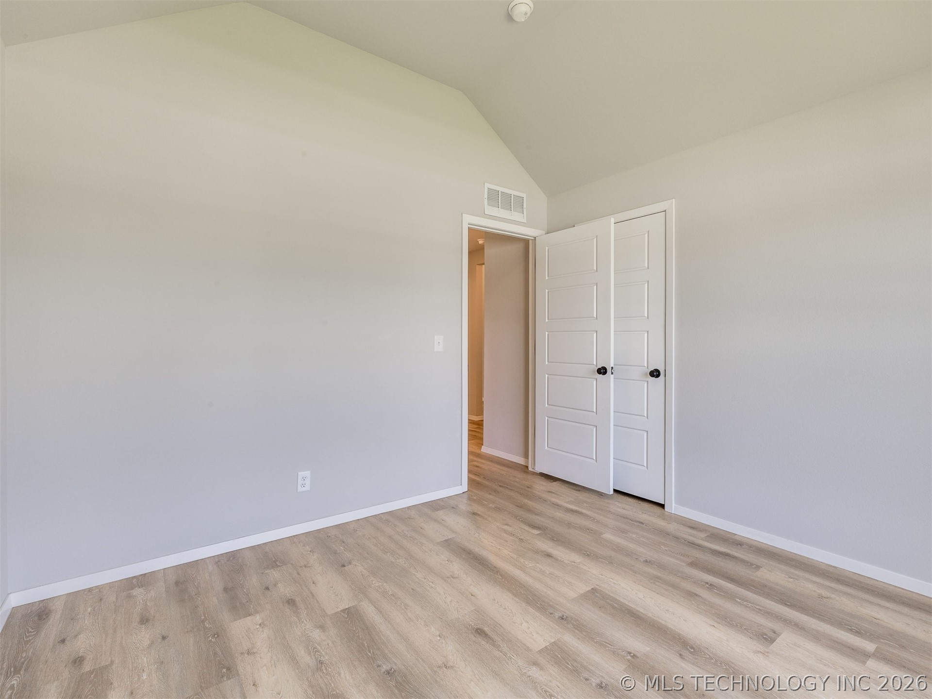 12333 N 132nd Avenue E Property Photo 12