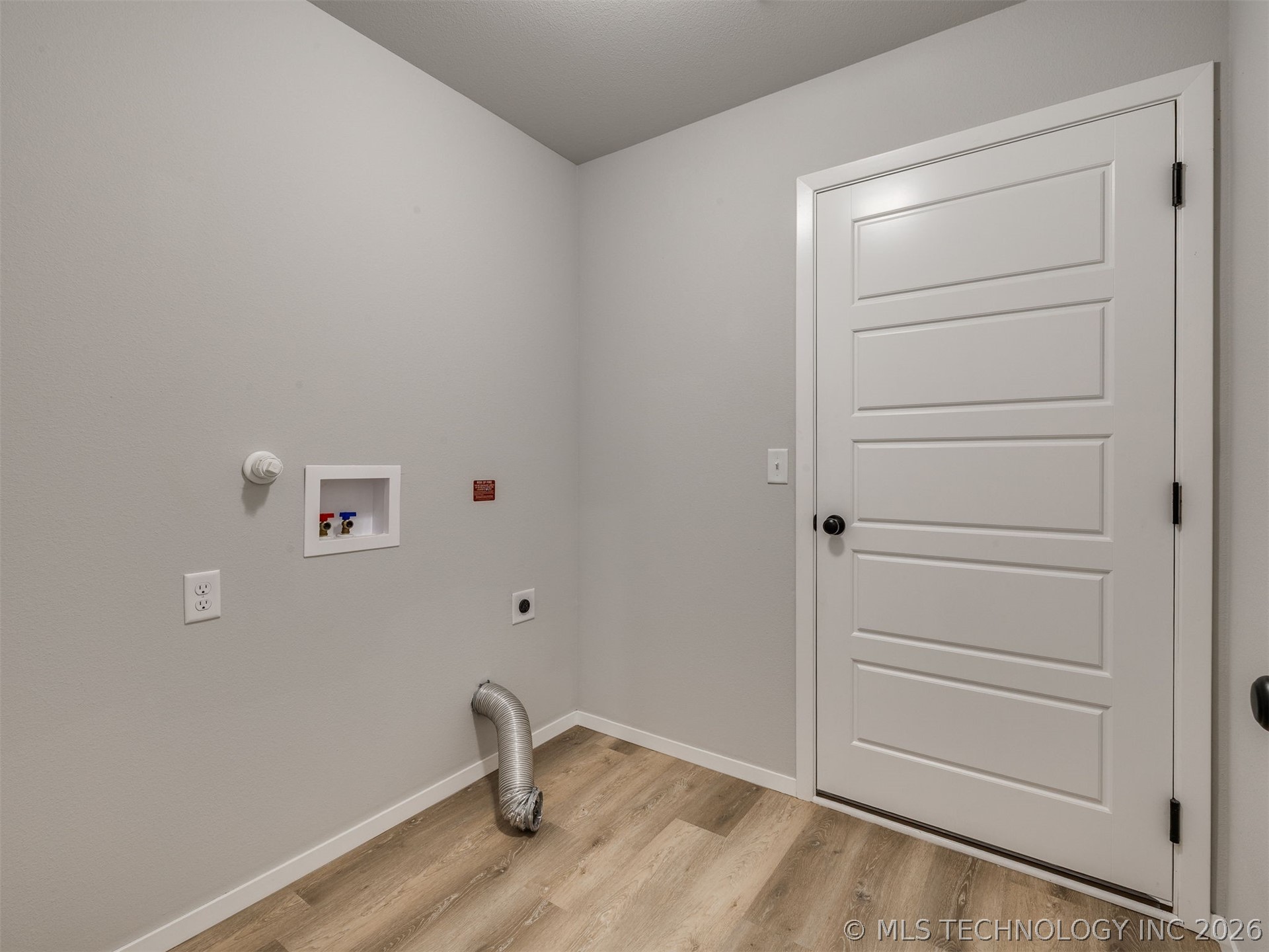 12333 N 132nd Avenue E Property Photo 18