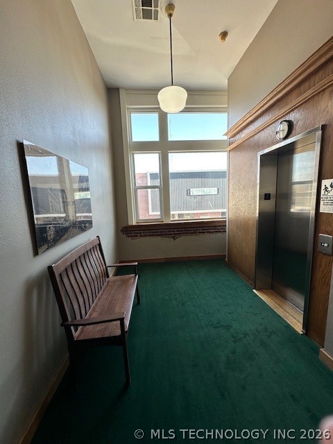 419 W Broadway Street Property Photo 6