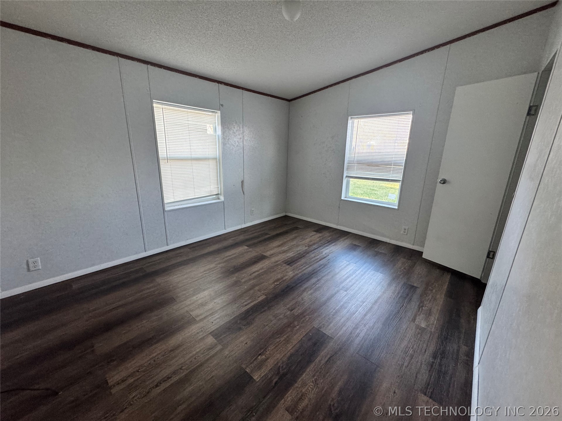 359 S Hardy Property Photo 6