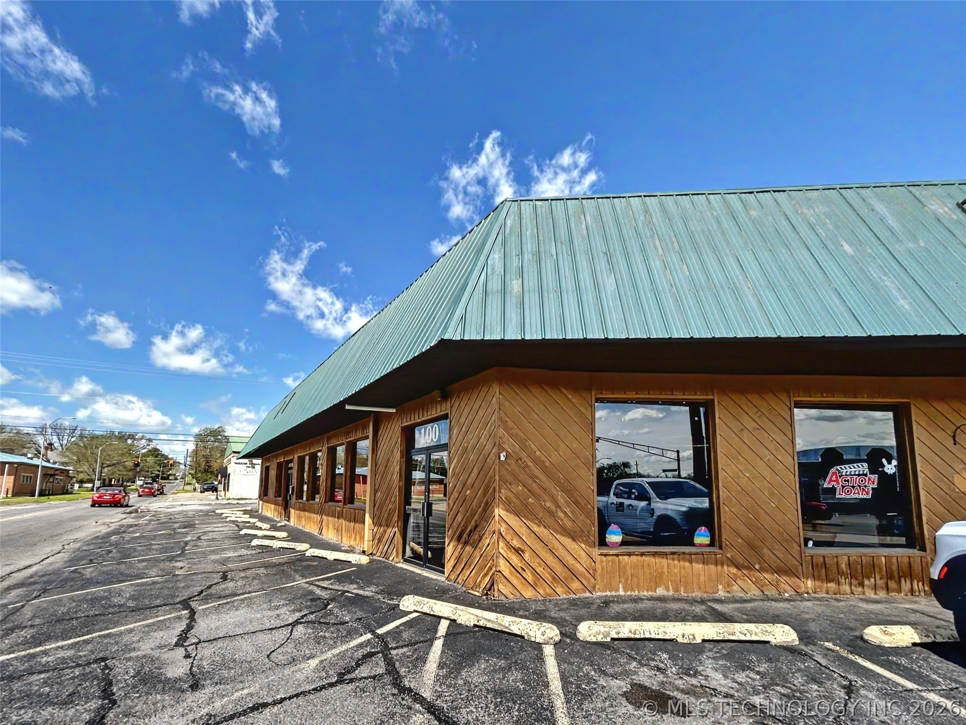110 W Choctaw Street Property Photo 2