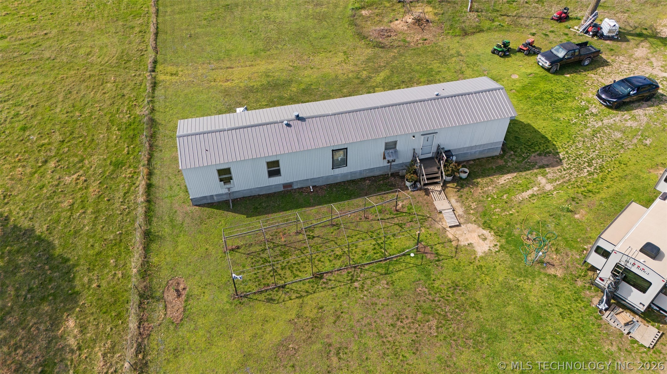 50863 State Highway 59 Property Photo 11