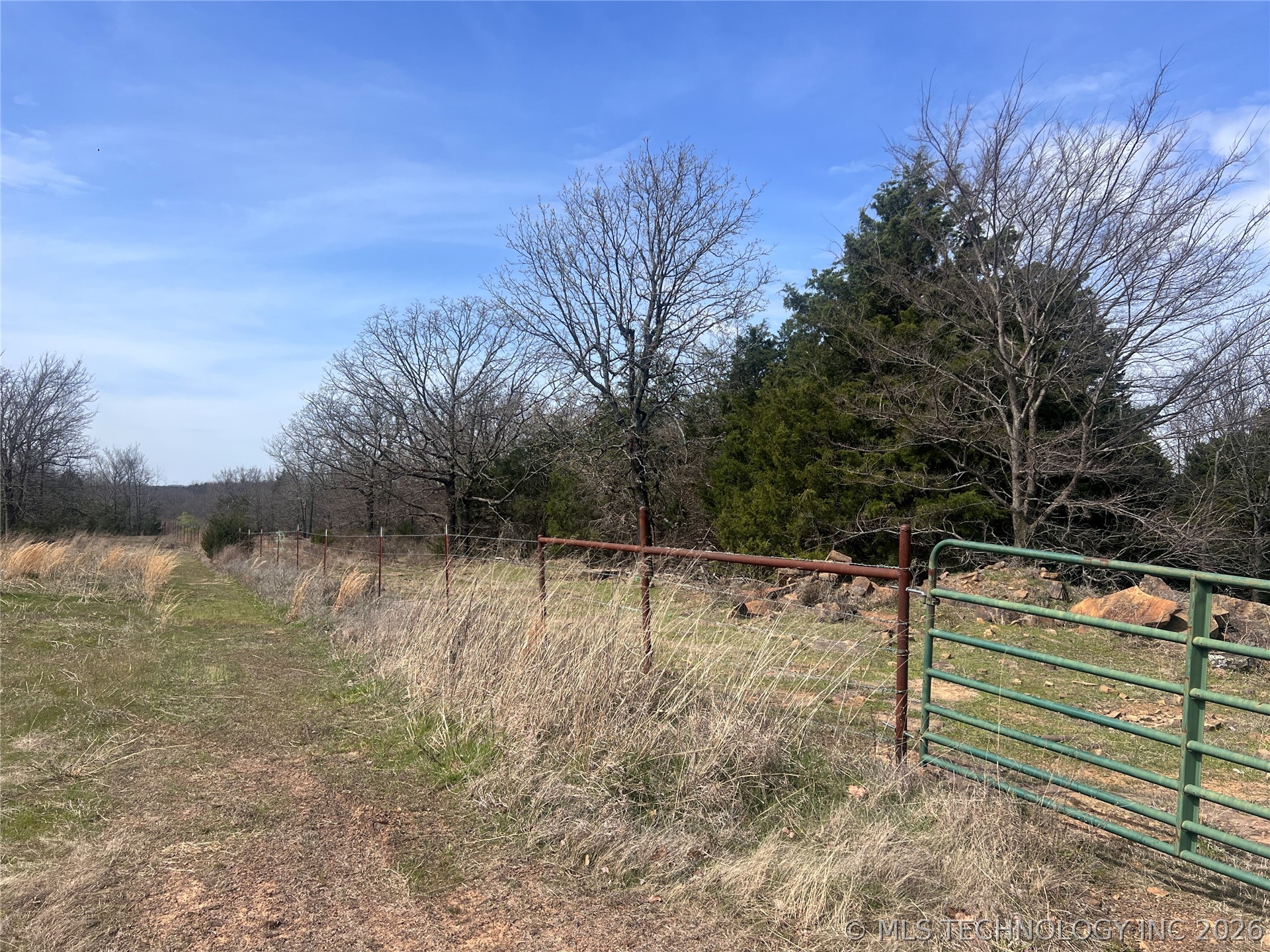 Barnett Road Property Photo 6