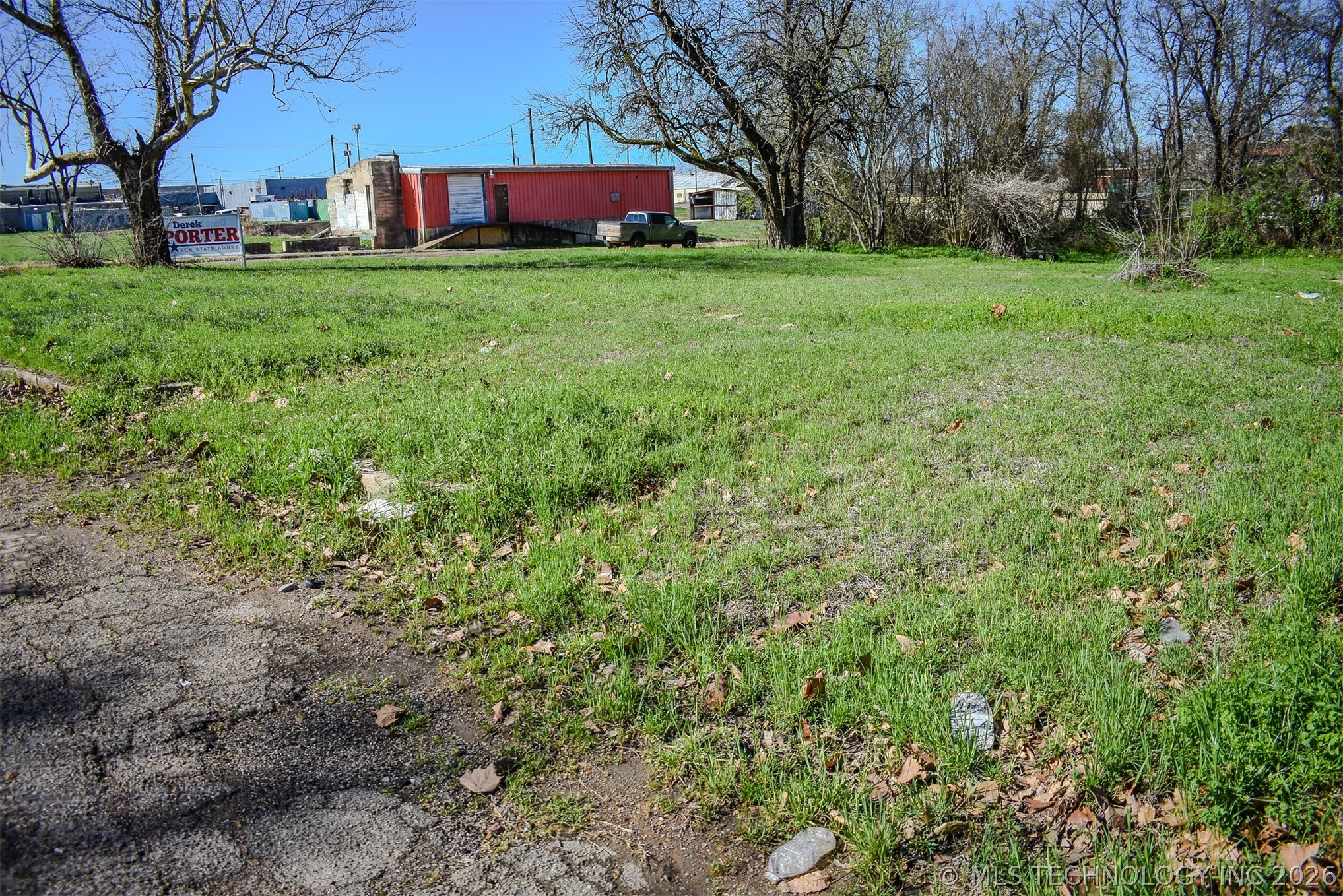 403 N Broadway Street Property Photo 1