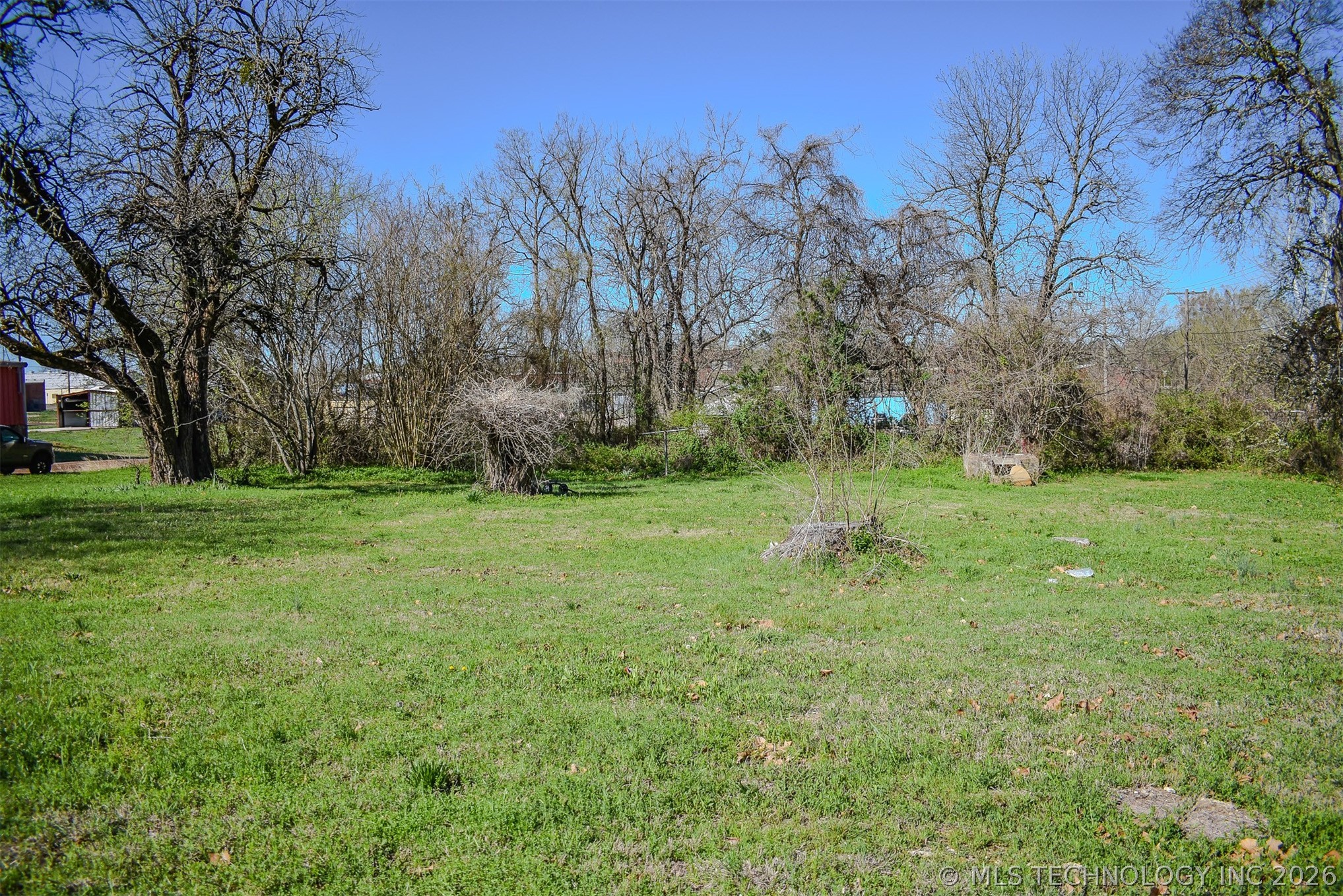 403 N Broadway Street Property Photo 4