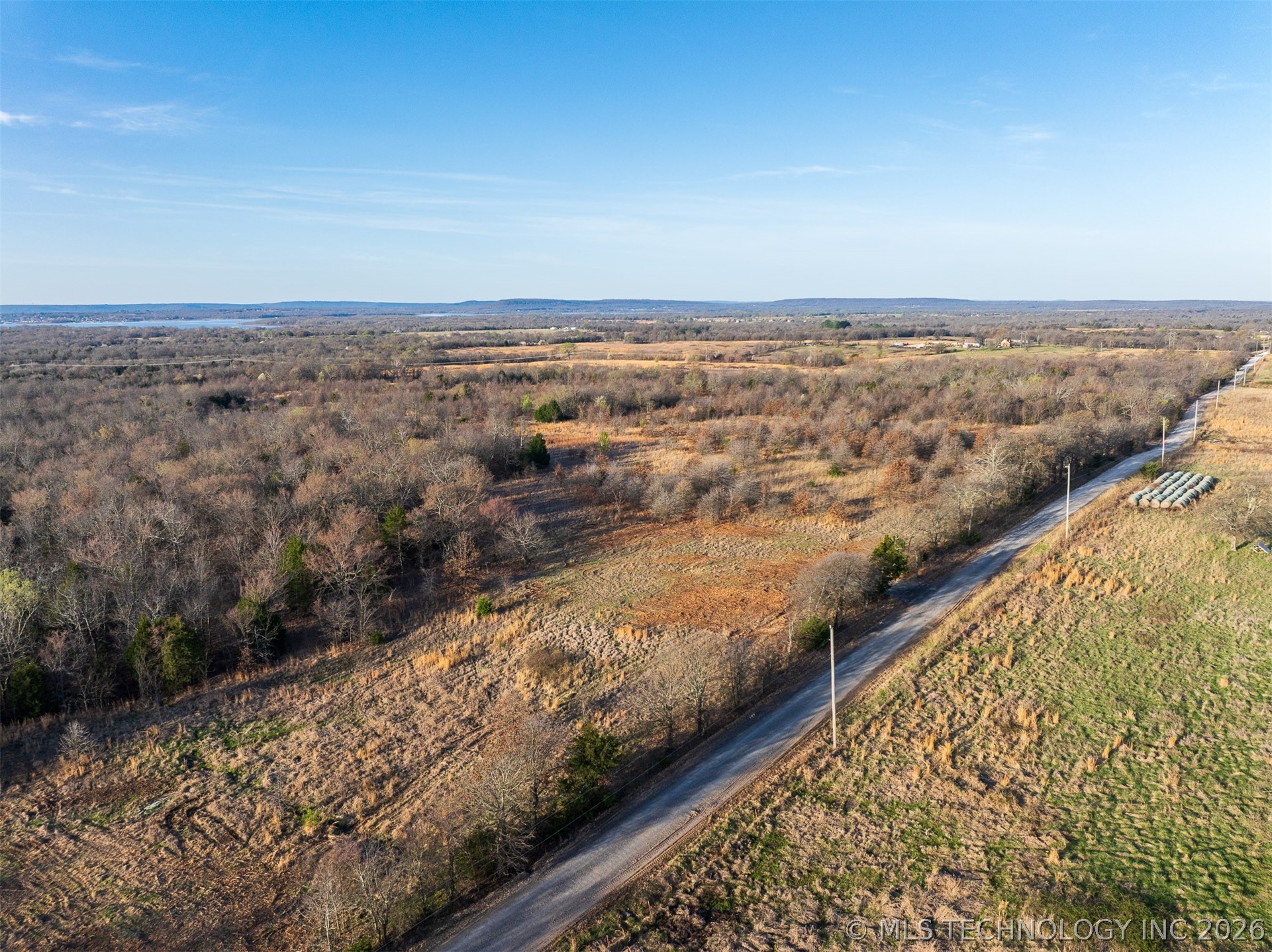 3 E 1110 Road Property Photo 32