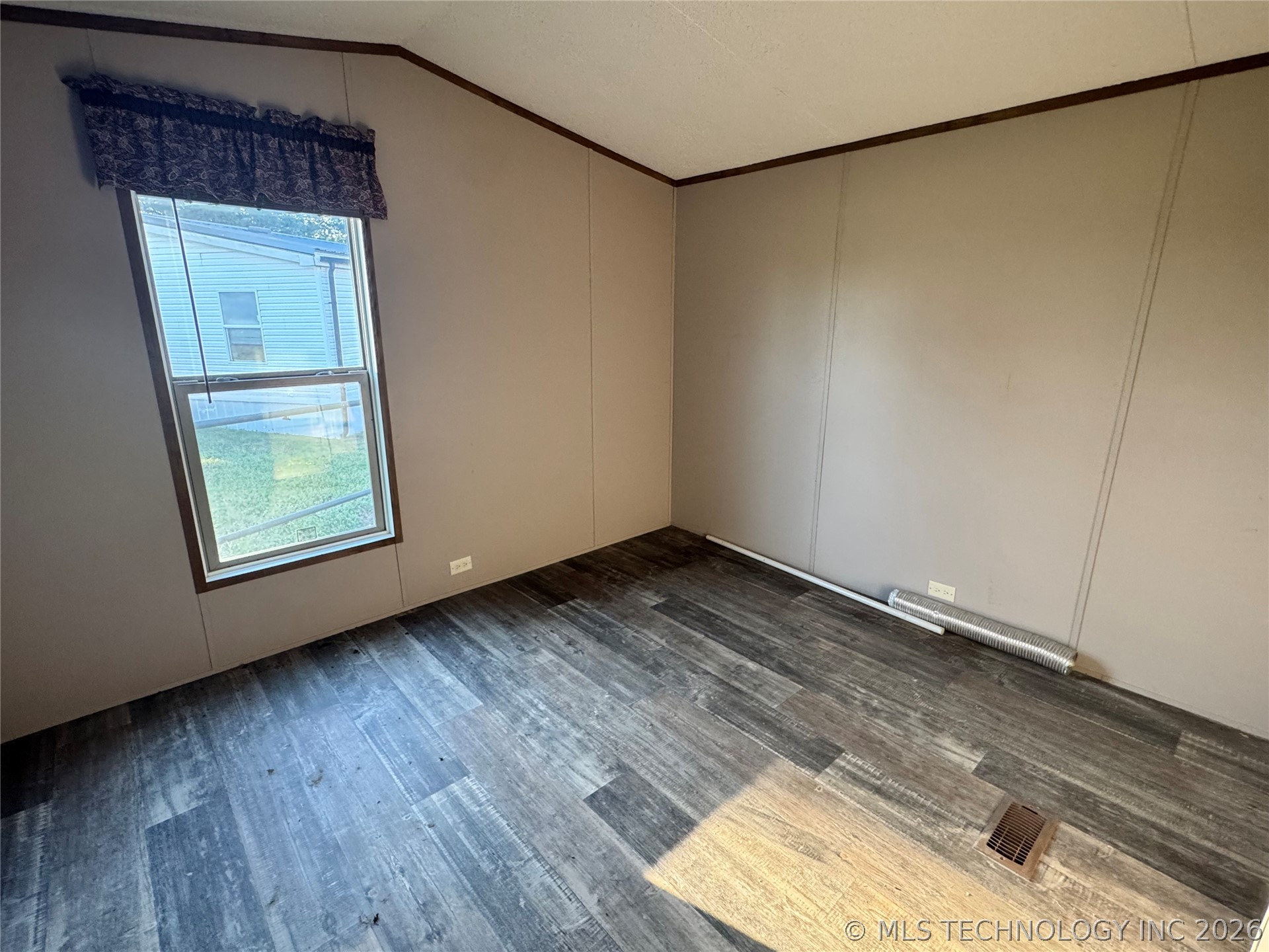 449 W Sand Property Photo 6