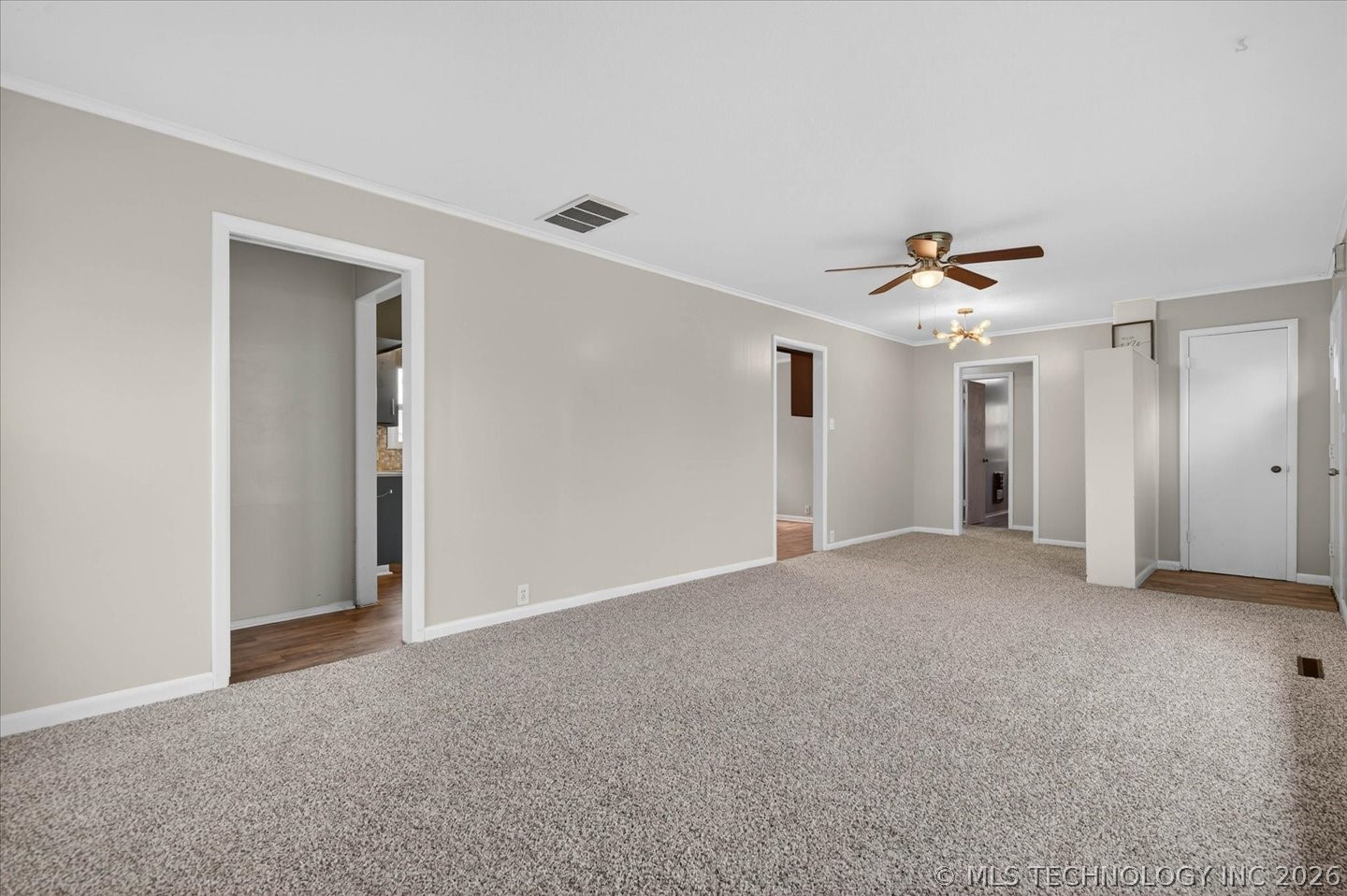 507 W Russell Avenue Property Photo 5