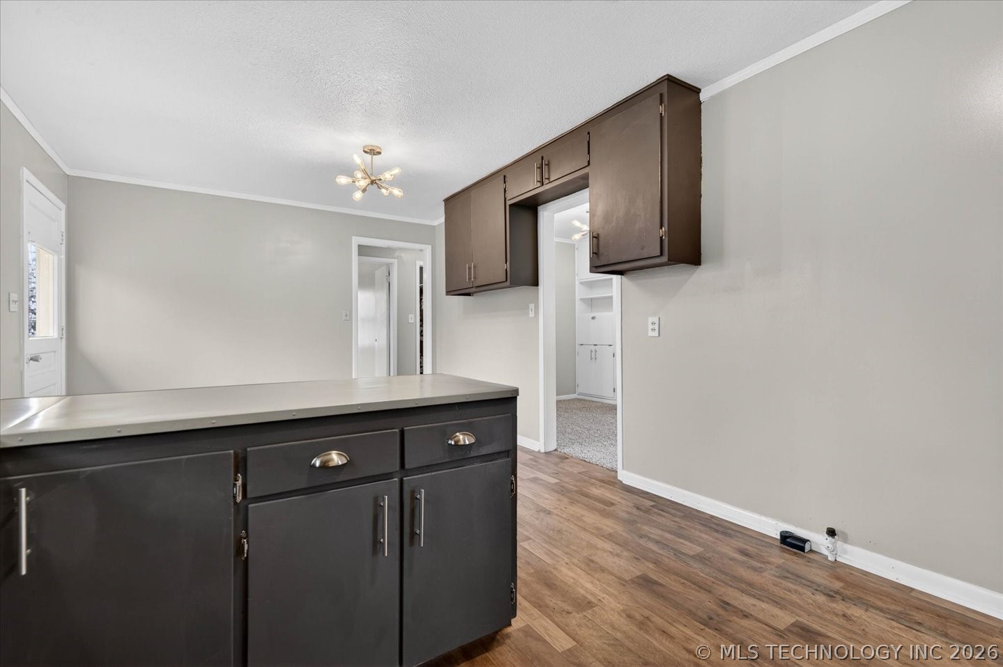 507 W Russell Avenue Property Photo 9